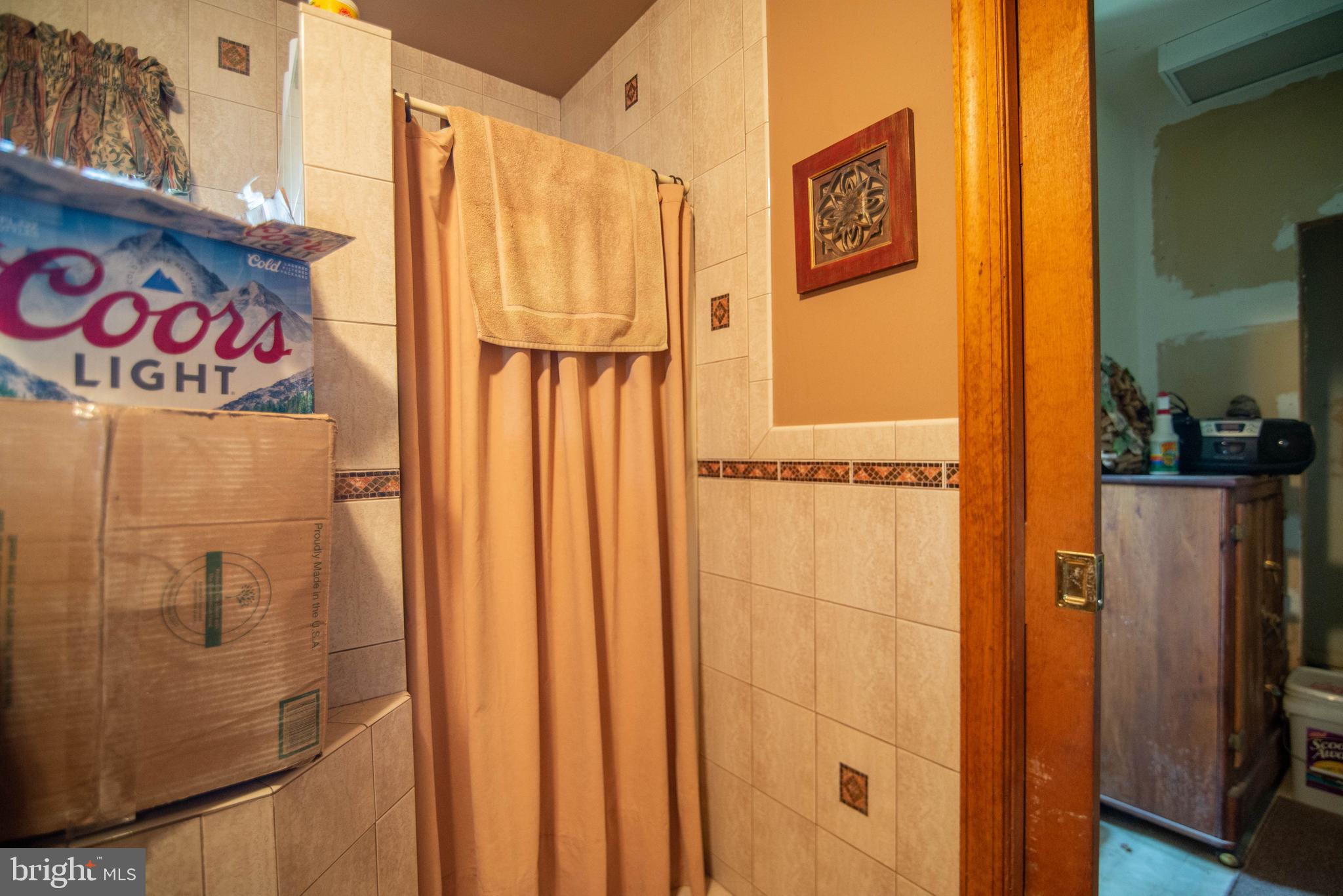 ELK NECK - Residential