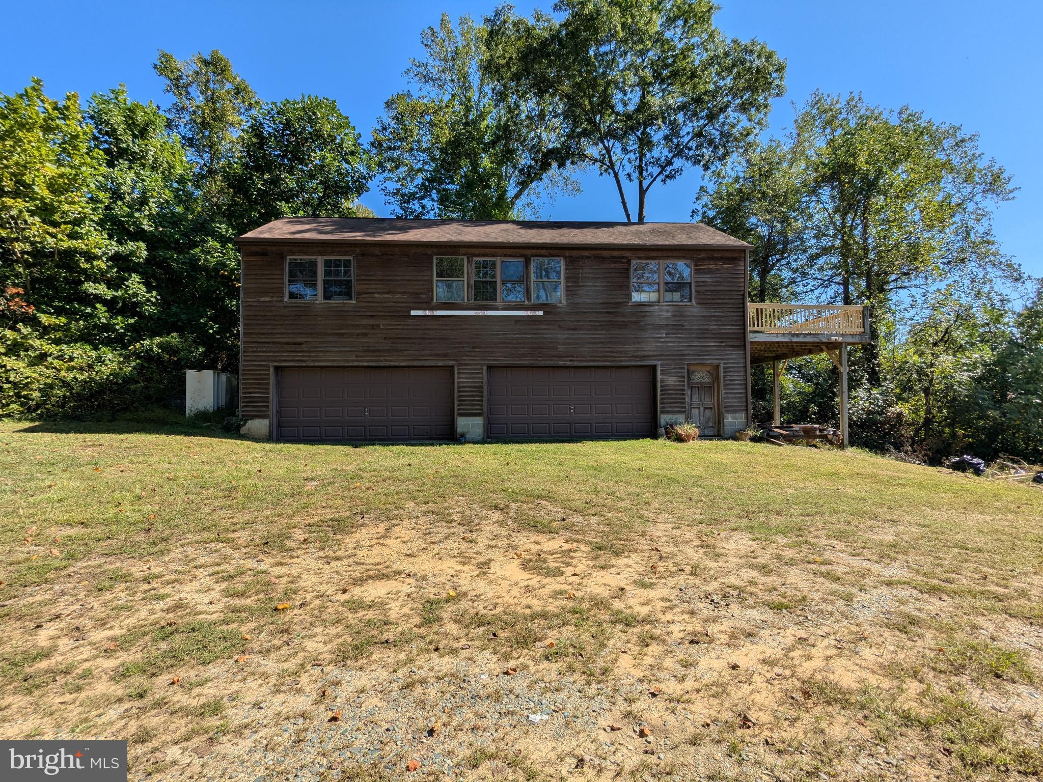 ELK NECK - Residential