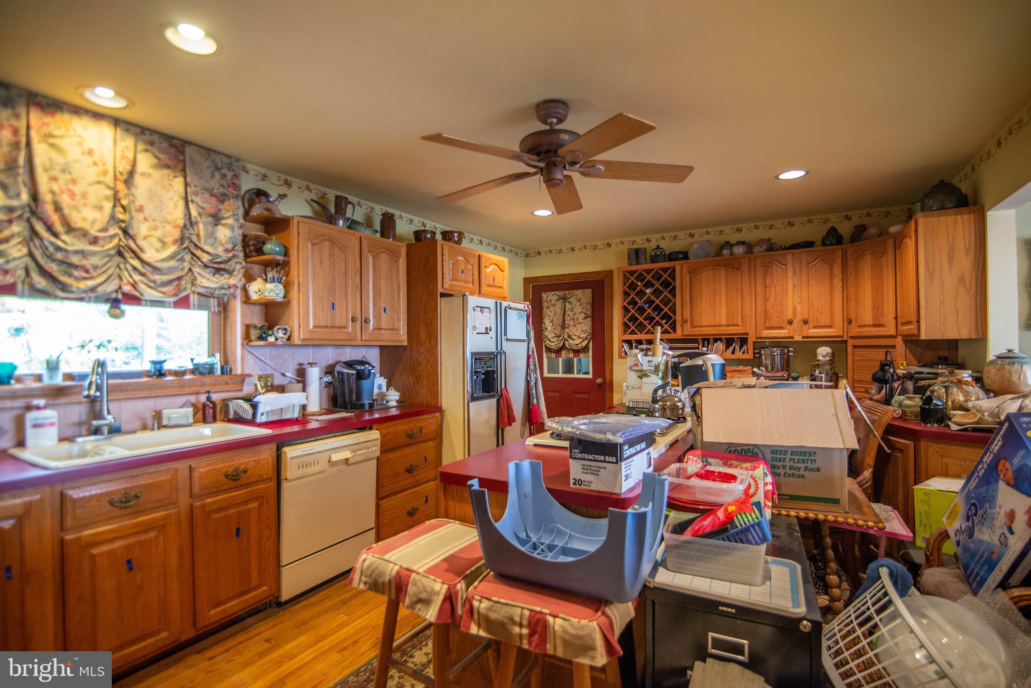 ELK NECK - Residential