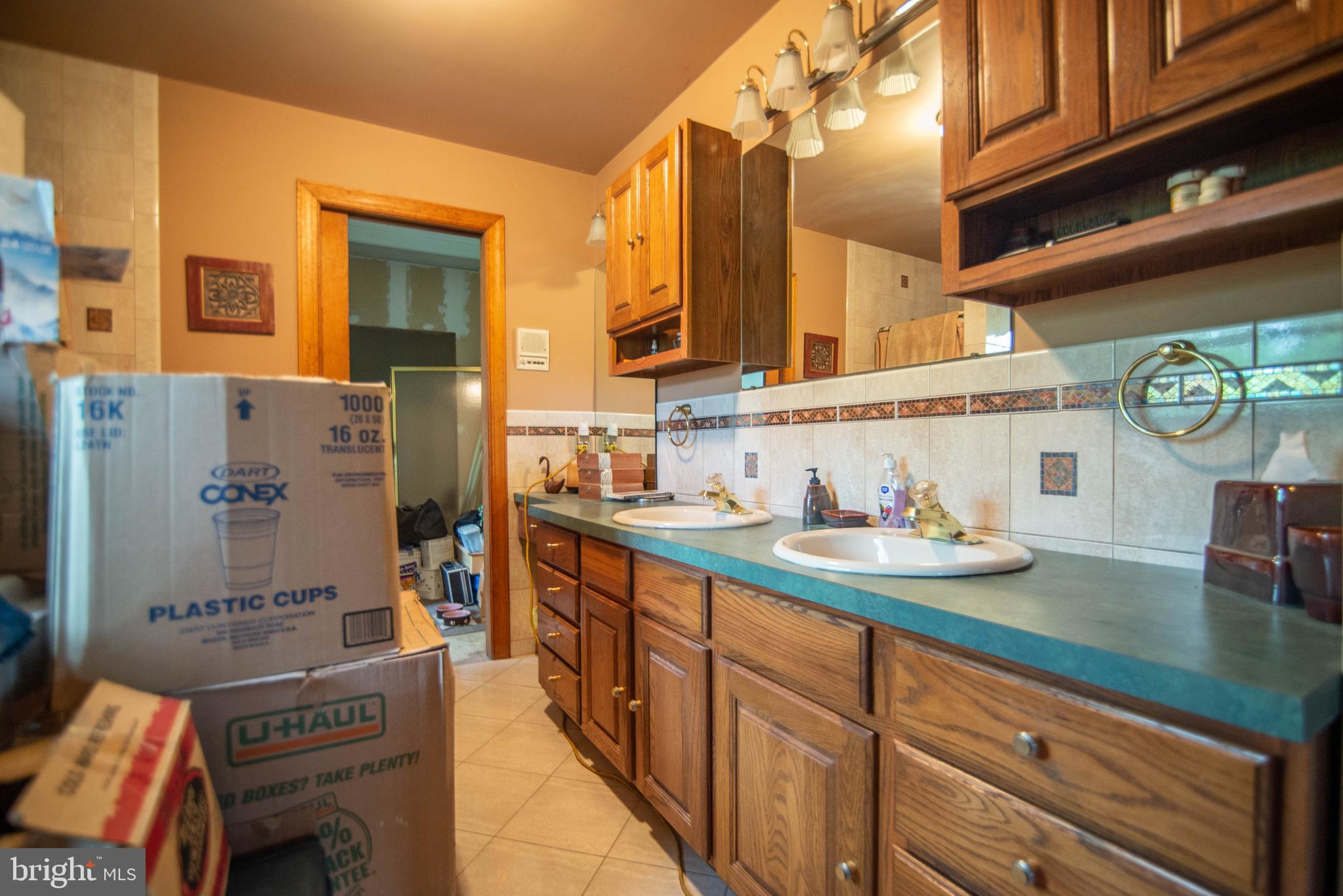 ELK NECK - Residential