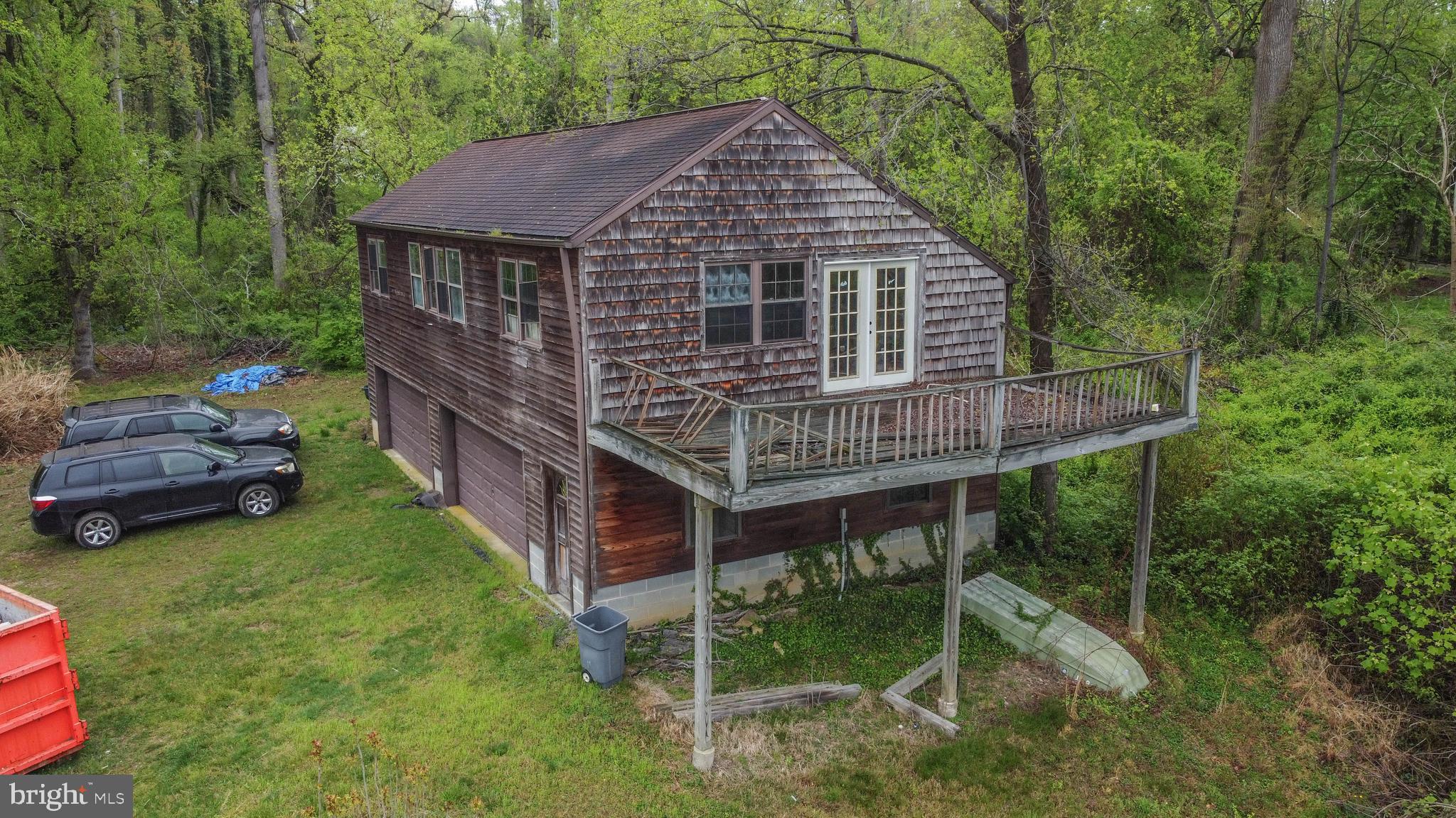 ELK NECK - Residential