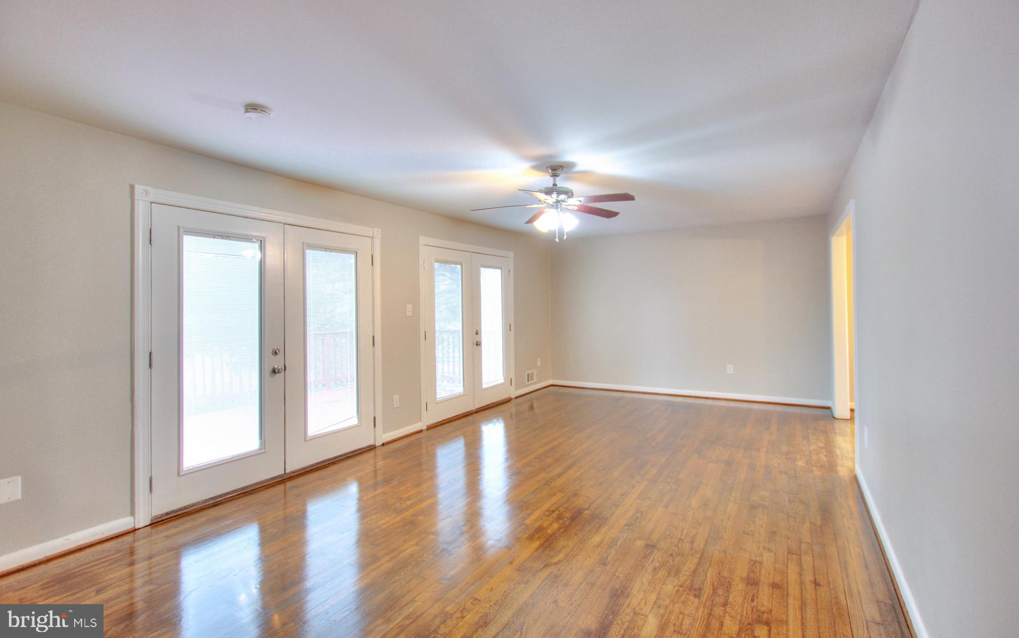 PROSPECT KNOLLS - Residential