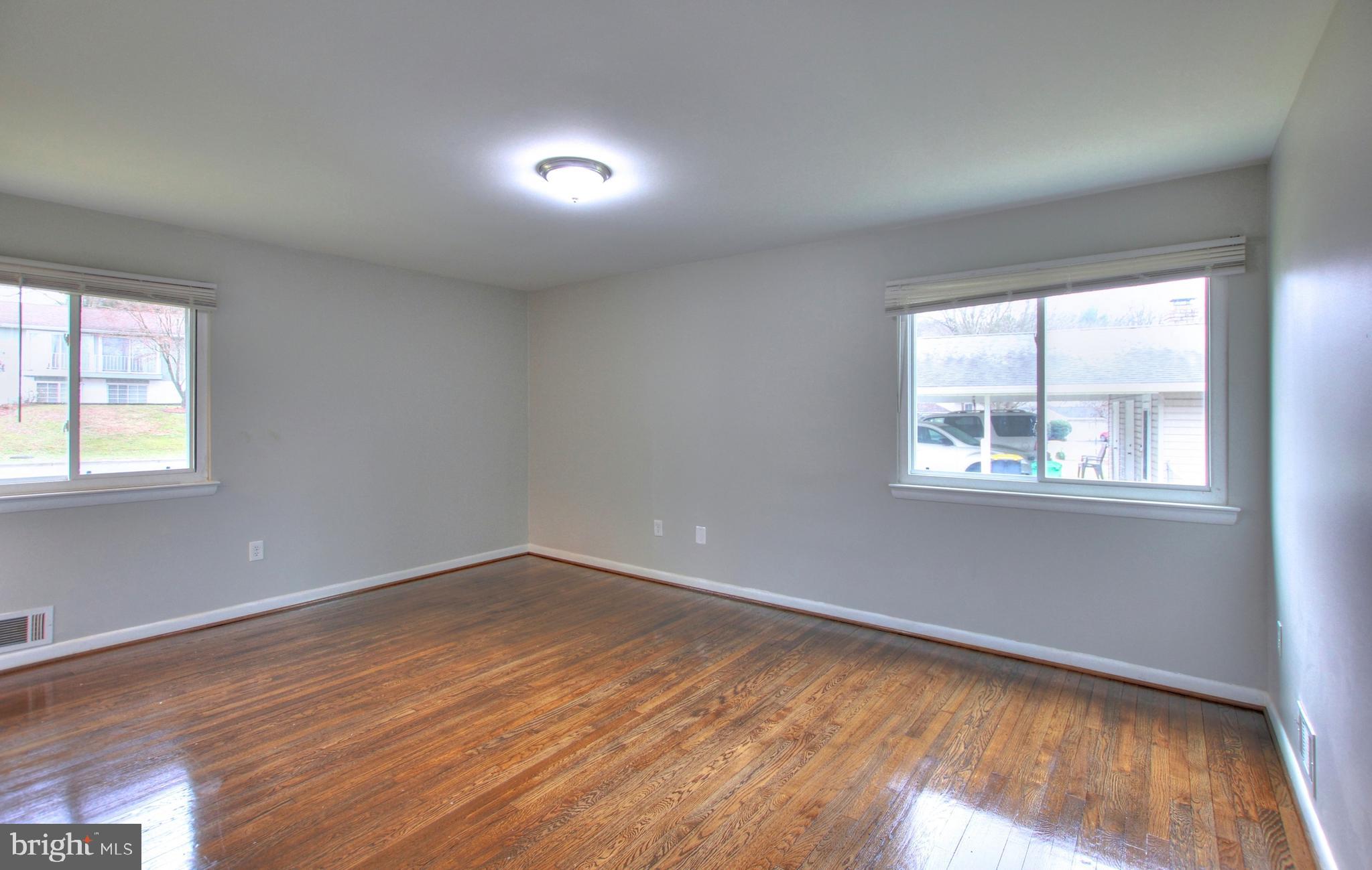 PROSPECT KNOLLS - Residential