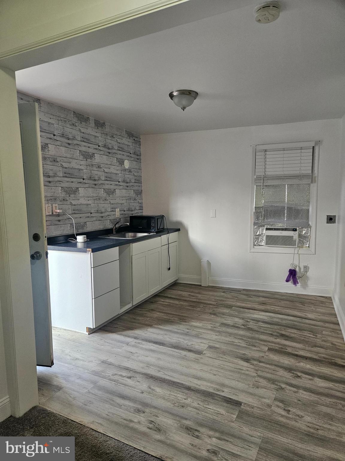 SYPHAX & WRIGHT - Commercial Sale