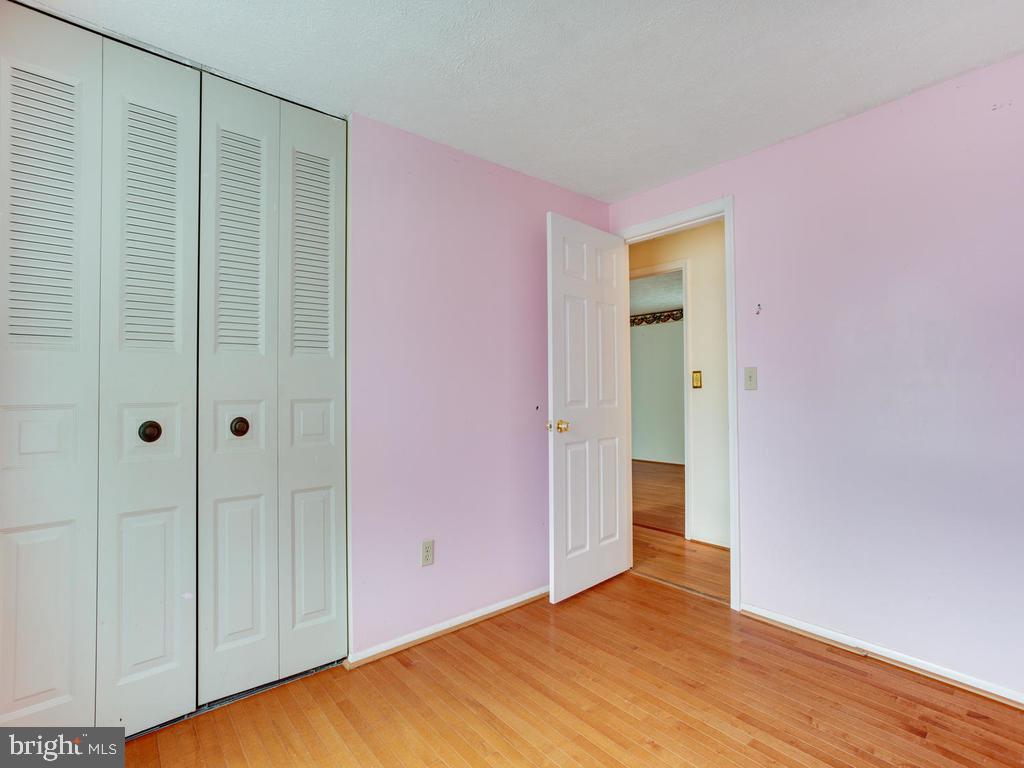 OAK SPRINGS - Residential Lease