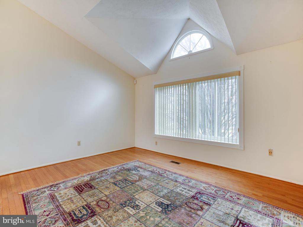 OAK SPRINGS - Residential Lease