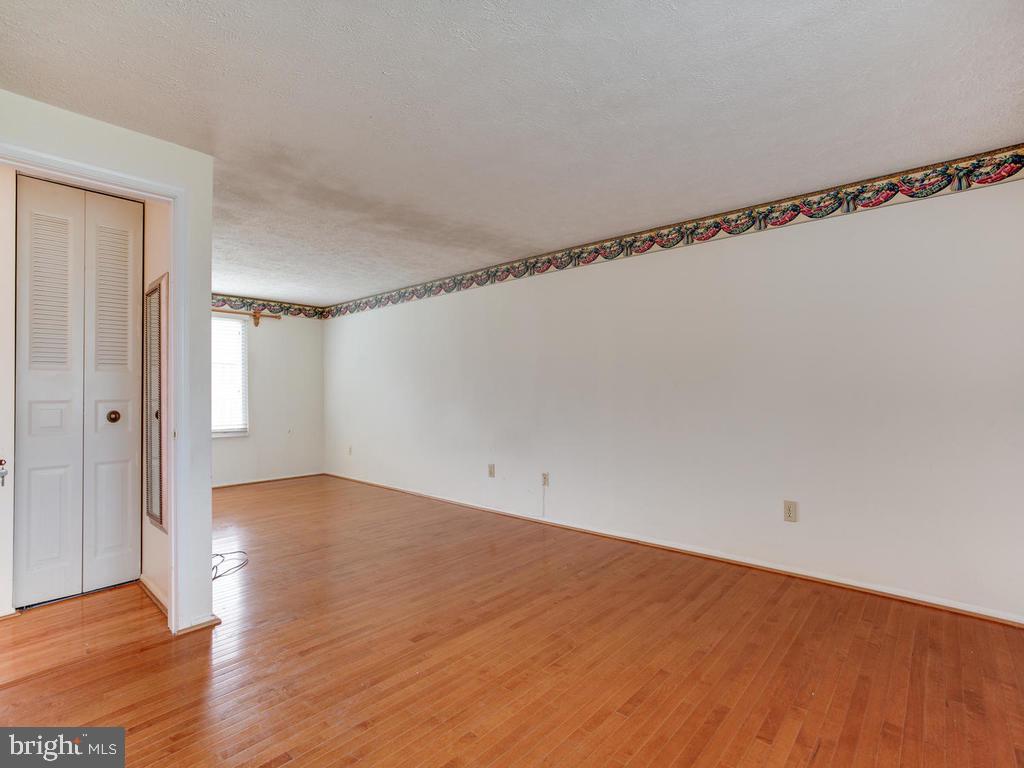 OAK SPRINGS - Residential Lease