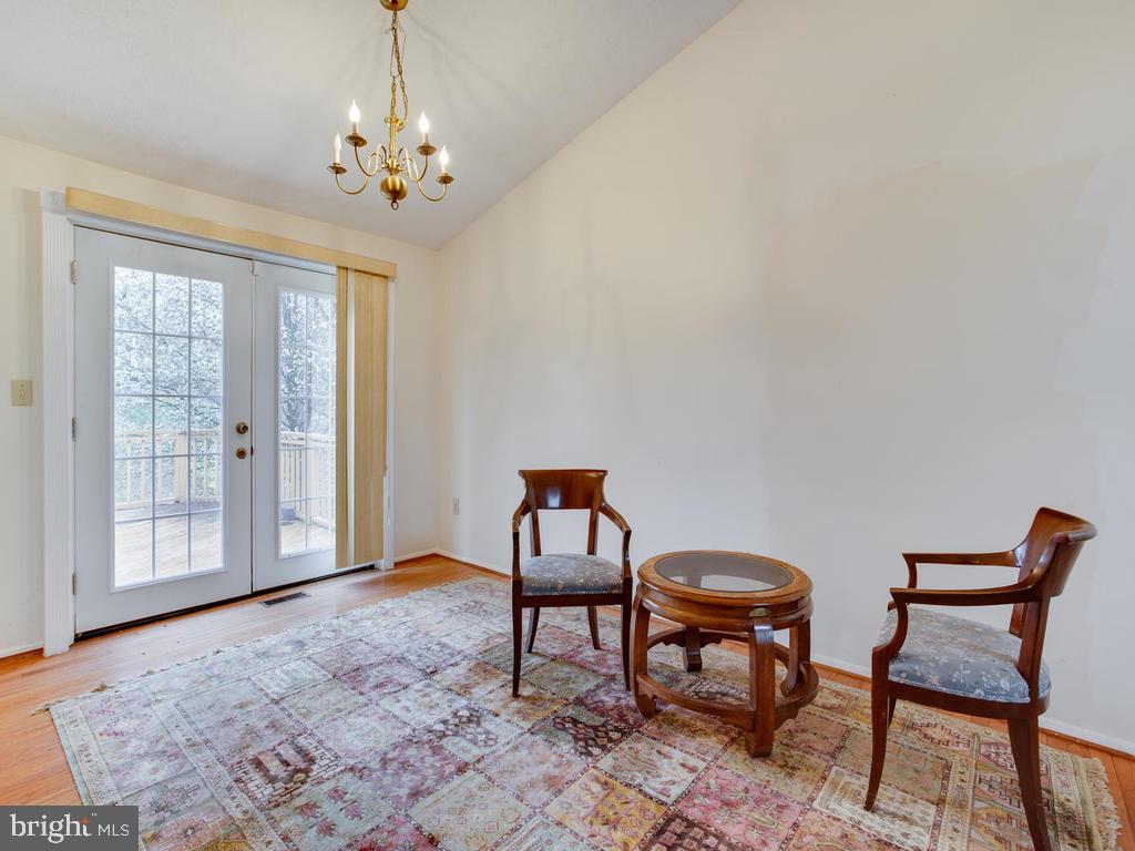 OAK SPRINGS - Residential Lease