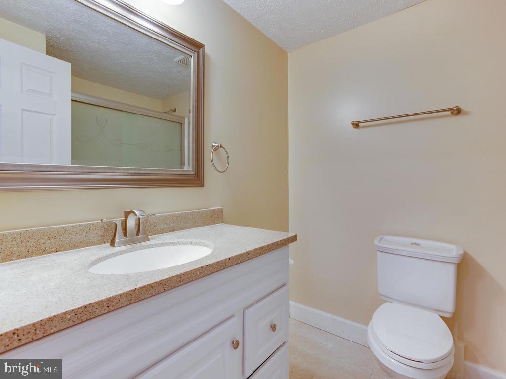 OAK SPRINGS - Residential Lease