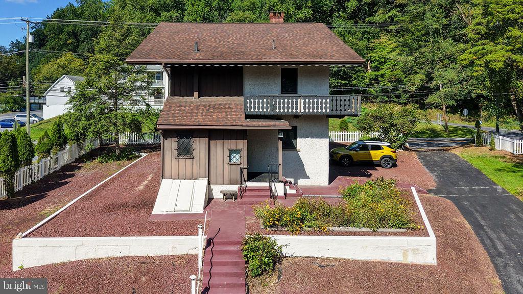 900 MORGANTOWN ROAD