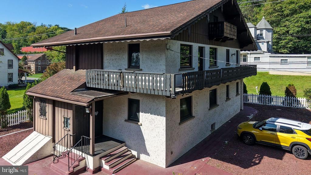 900 MORGANTOWN ROAD