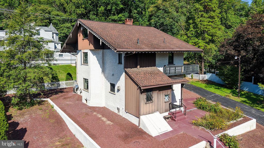 900 MORGANTOWN ROAD