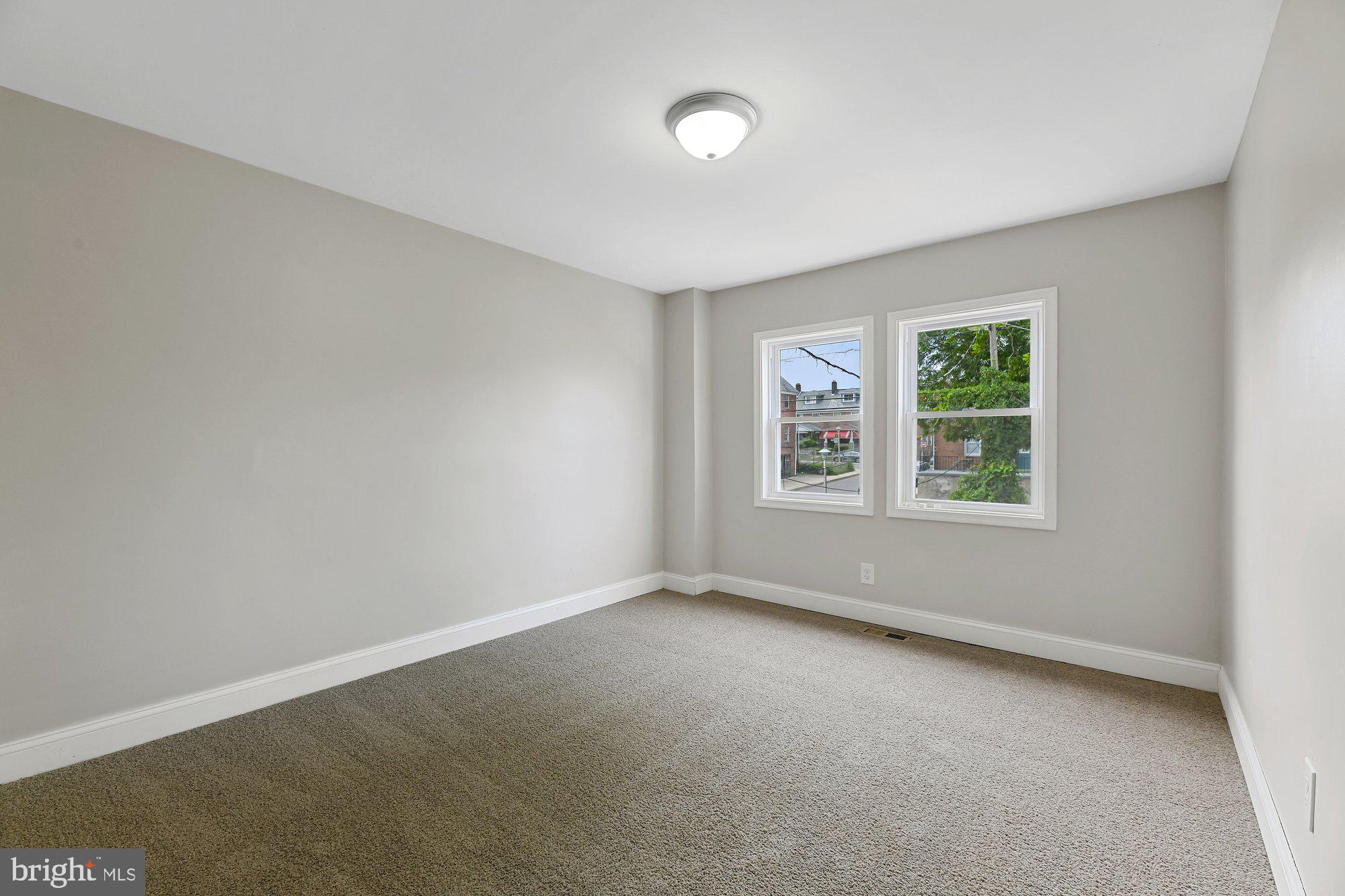 ROGNEL HEIGHTS - Residential