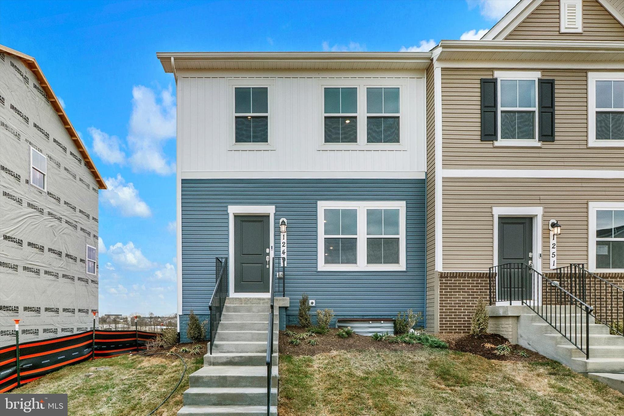Welcome to Red Clover Meadows, a master-planned community of single-family homes and townhomes for sale with beautiful surroundings and great commuting options in Ranson, WV! Located just minutes away from historical sites, dining, shopping, parks, and more! This END UNIT Lancaster Townhouse model is a 3-level townhome with 1st level in-ground flex space. The first floor is host to a recreation room with a powder room plus access to the rear load 2-car garage. Upstairs, an inviting open floorplan includes the spacious Great Room, dining area and chef-inspired kitchen with a conveniently placed powder room. The kitchen is suited with Valle Nevado granite countertops, Barnett DuraForm cabinets in Linen, and a spacious 10x18 deck! All bedrooms can be found on the top level, including the luxe owner’s suite, which features a relaxing bedroom, en-suite bathroom and generous walk-in closet. The third floor has an upgraded 2' extension! Washer and dryer included in price!!
Photos are for illustrative purposes only. Prices do not include closing costs and other fees to be paid by buyer and are subject to change without notice. This is not an offer in states where prior registration is required. Void where prohibited by law. Copyright © 2022 Lennar Corporation. Lennar, the Lennar logo are U. S. registered service marks or service marks of Lennar Corporation and/or its subsidiaries. Date 02/22