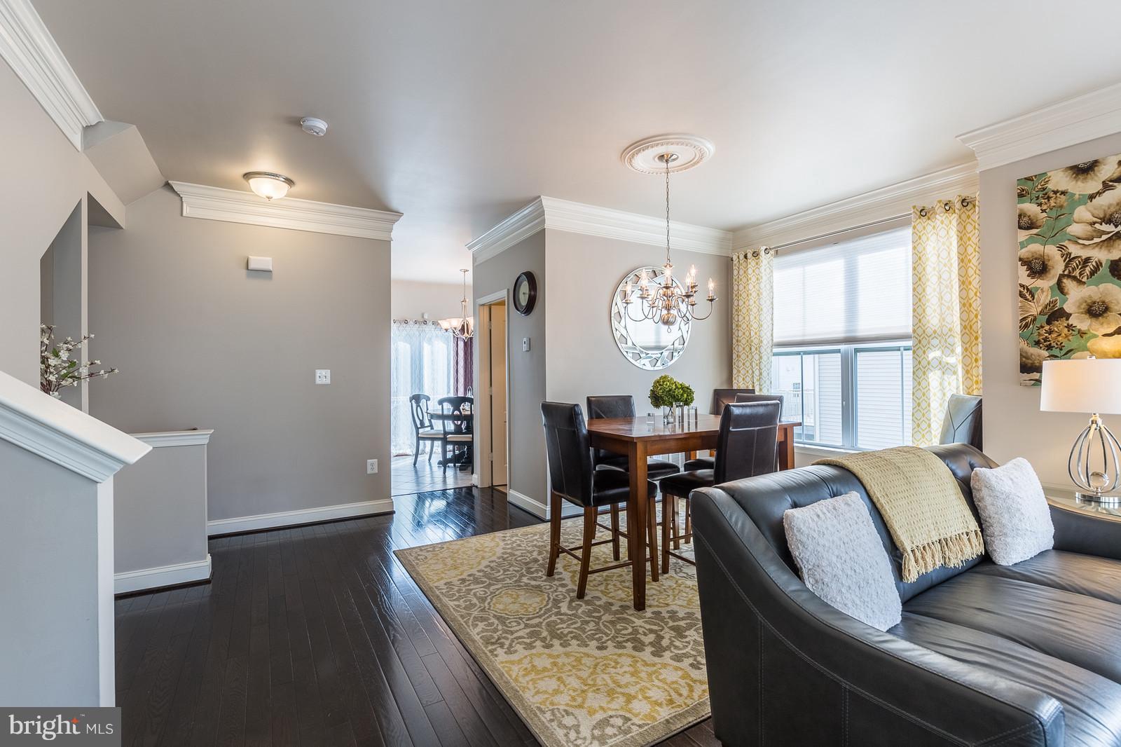 TRIANGLE HIGHLANDS CONDO - Residential