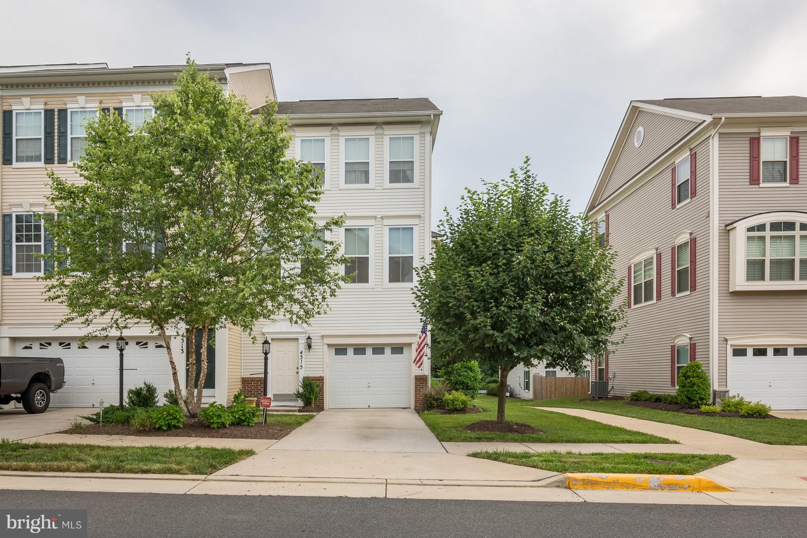 TRIANGLE HIGHLANDS CONDO - Residential