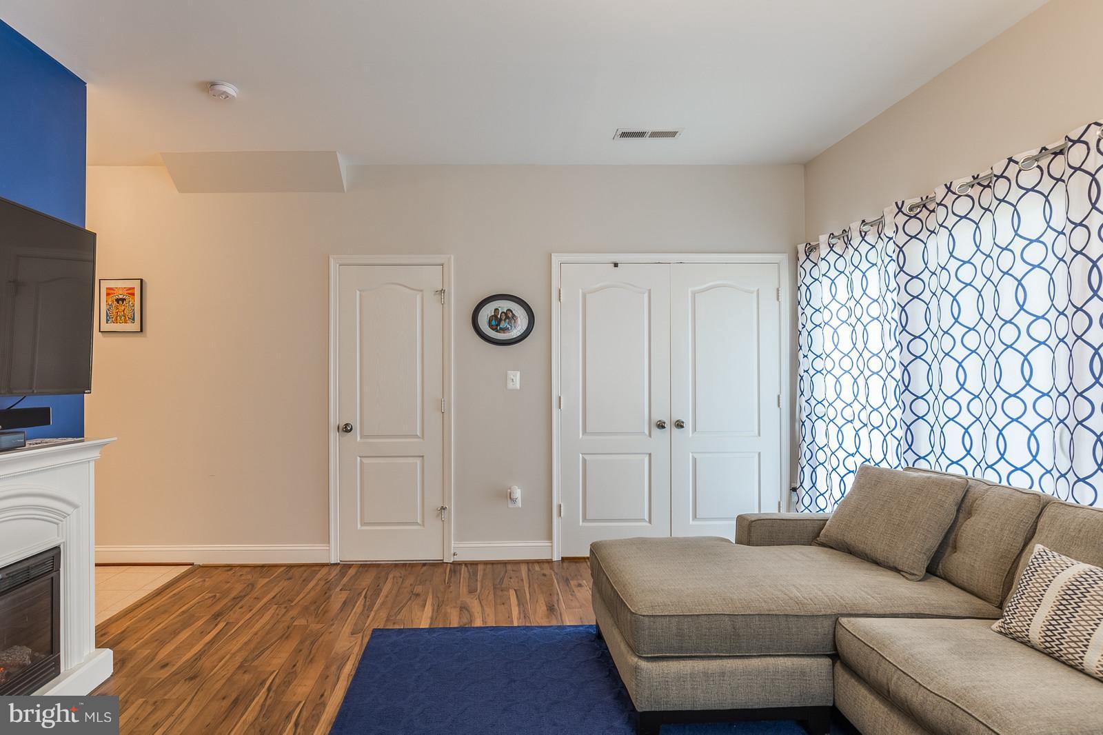 TRIANGLE HIGHLANDS CONDO - Residential