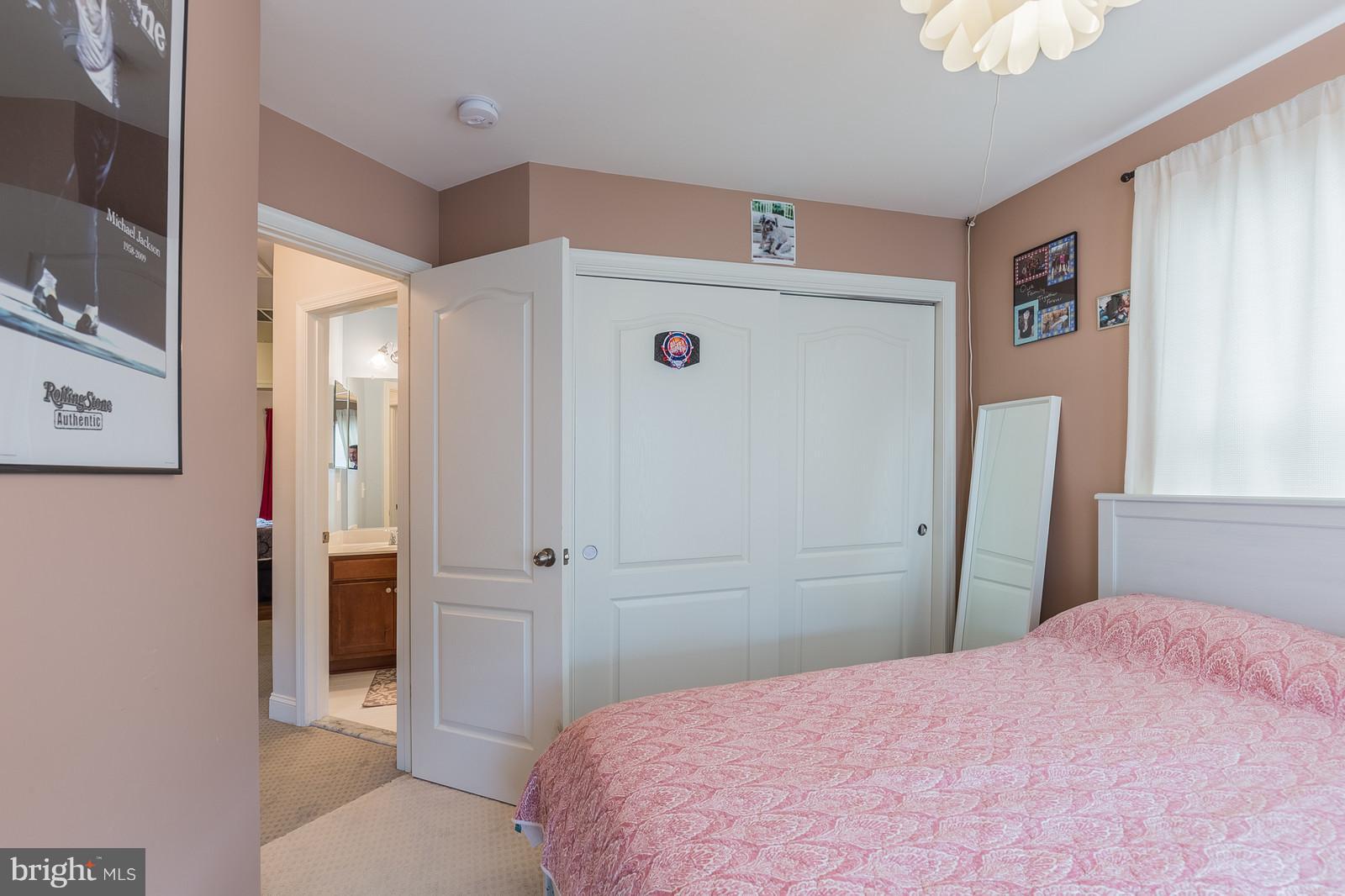 TRIANGLE HIGHLANDS CONDO - Residential