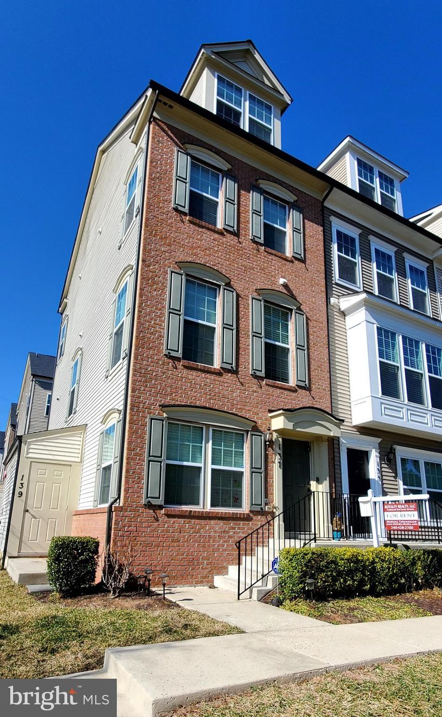 Beautifull sun filled end unit townhouse located in a prime location.  Gorgeous kitchen w/ Stainless Steel appliances, granite counter tops, gas stove, 42' cabinets & huge island.  Rich laminate hardwood floors on main level. Master bathroom with 2 sinks and granite countertops! Top floor provides private suite with reading alcove and a big closet. 1 car garage plus carport. Open floor plan offering scenic green views. Water included in rent!  Centrally located close to I270, shops, Clarksburg Premium Outlet, schools and restaurants. Currently occupied and available 5/1/24.  Hurry this rental will go fast! Good credit a must and income requirements 3x the rent. Please note, pictures used are from previous occupants and/or when they were moved out.