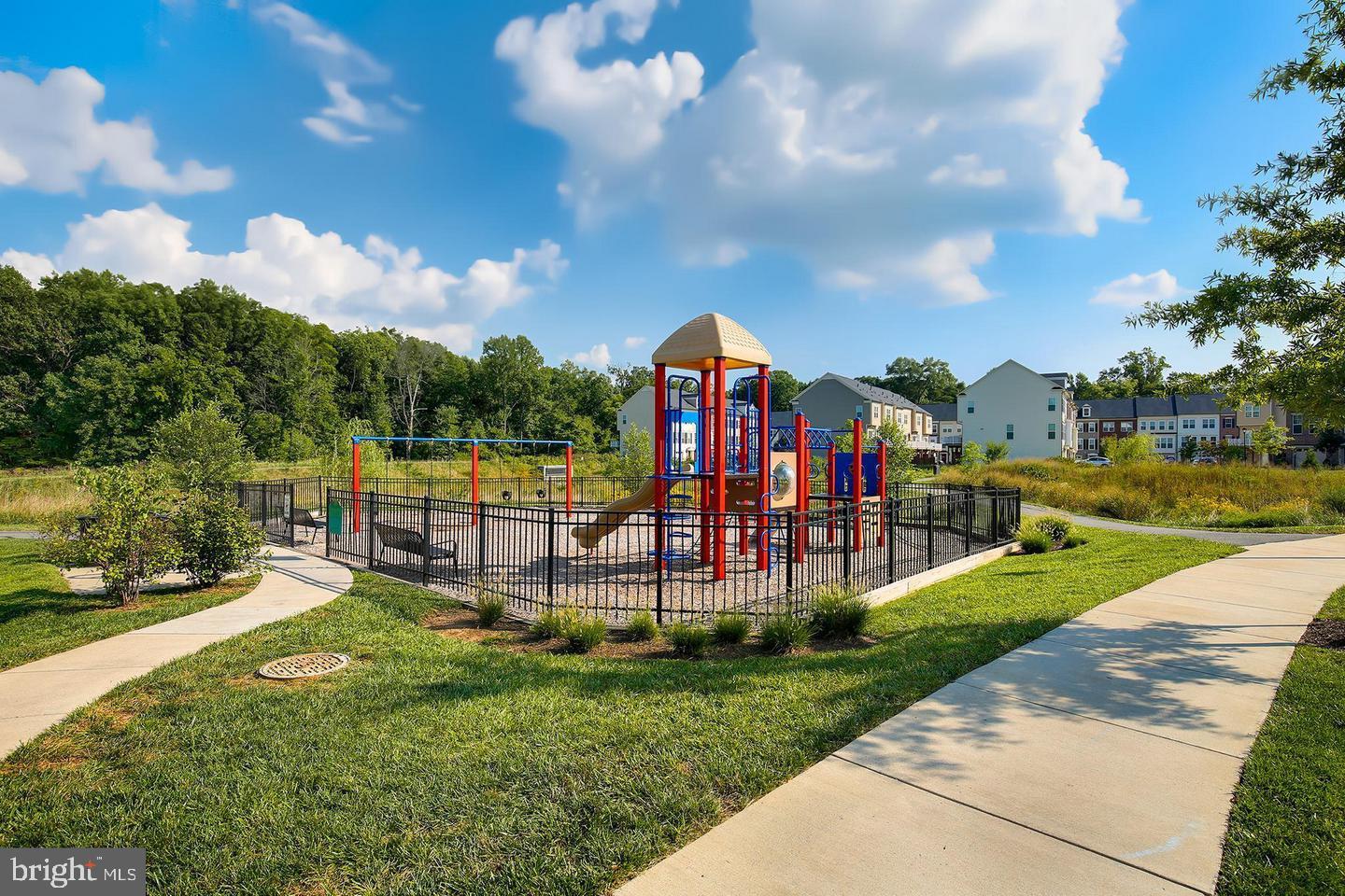 GALLERY PARK - Residential Lease