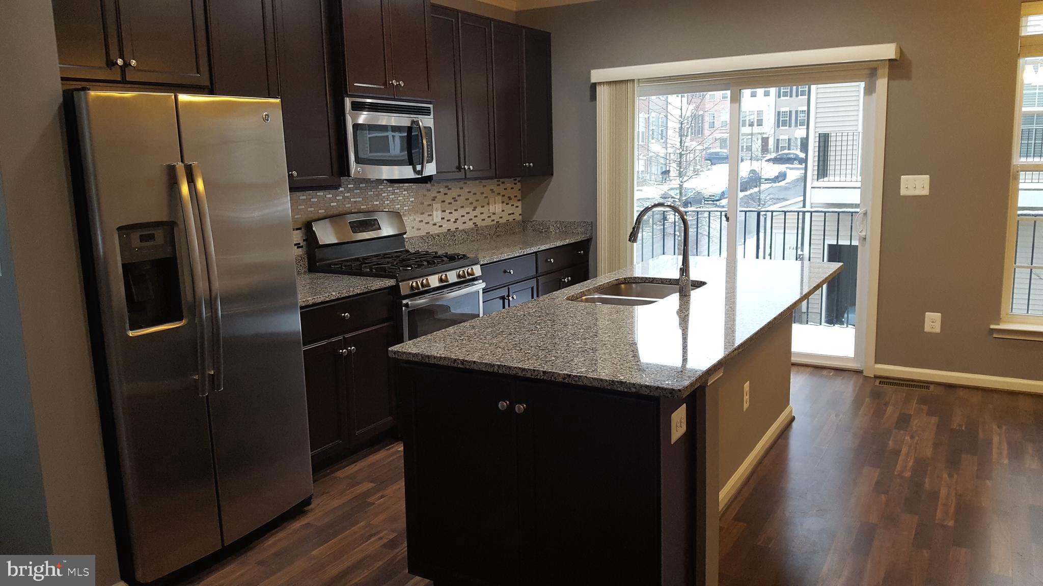 GALLERY PARK - Residential Lease