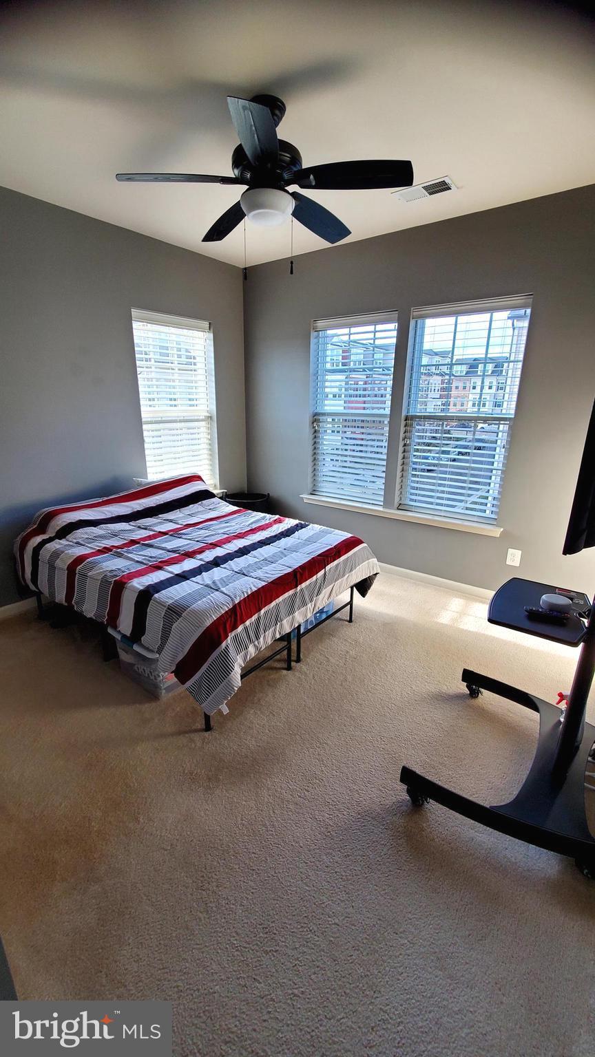 GALLERY PARK - Residential Lease