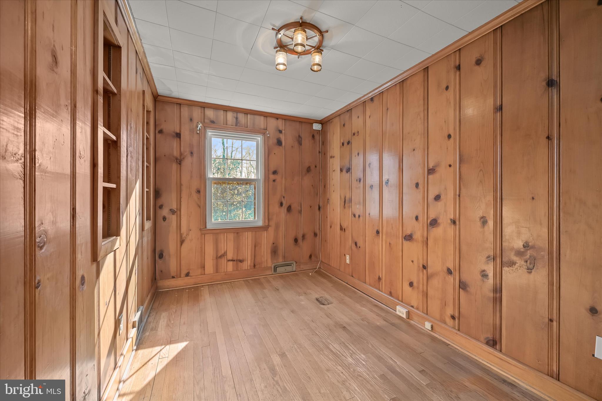 MILFORD - Residential