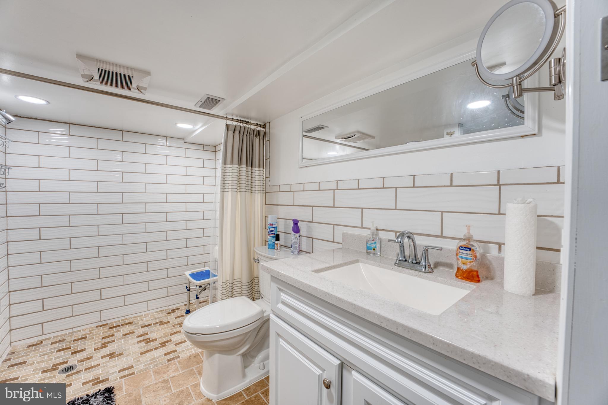 CATONSVILLE GARDENS - Residential