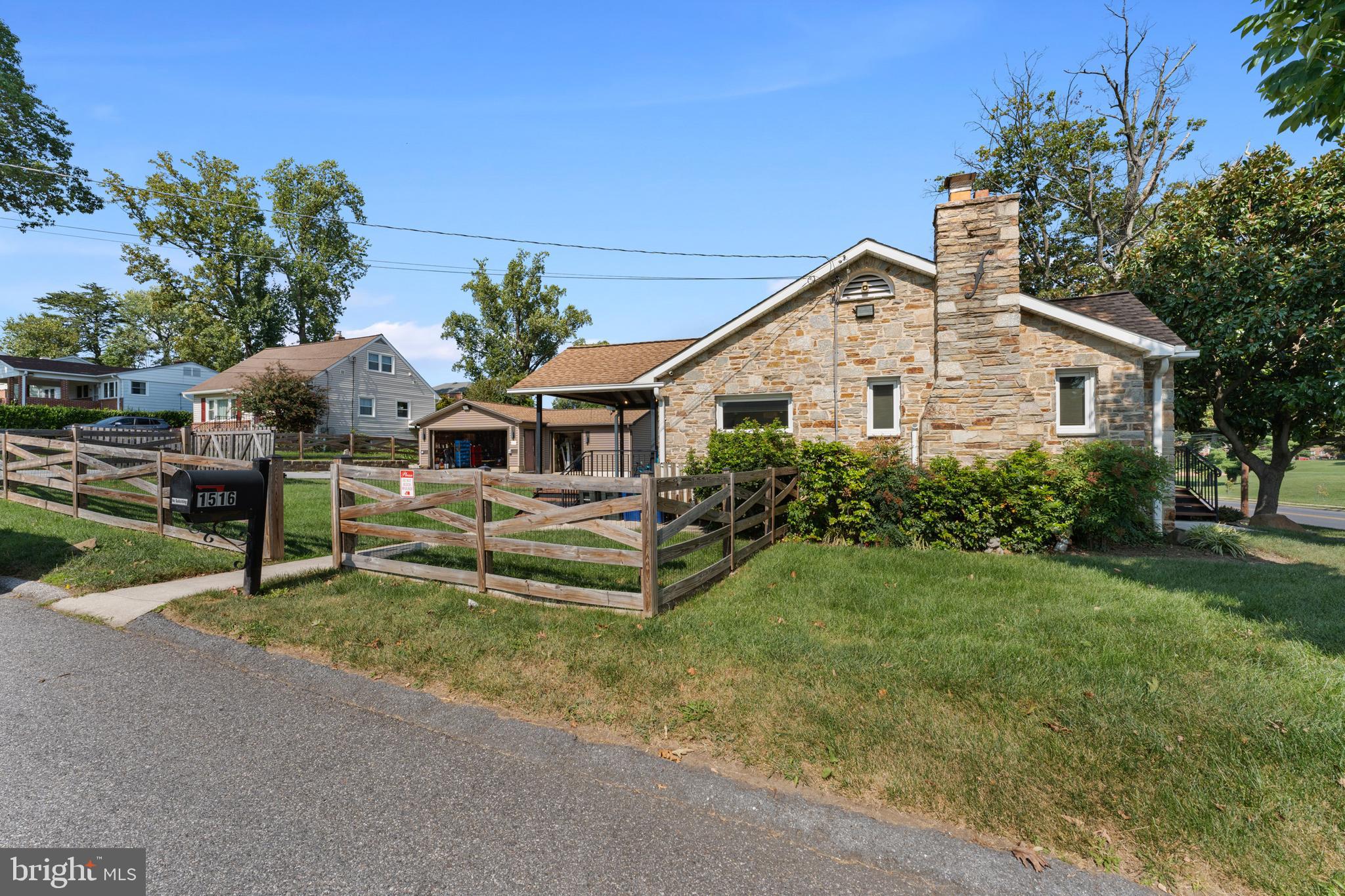 CATONSVILLE GARDENS - Residential