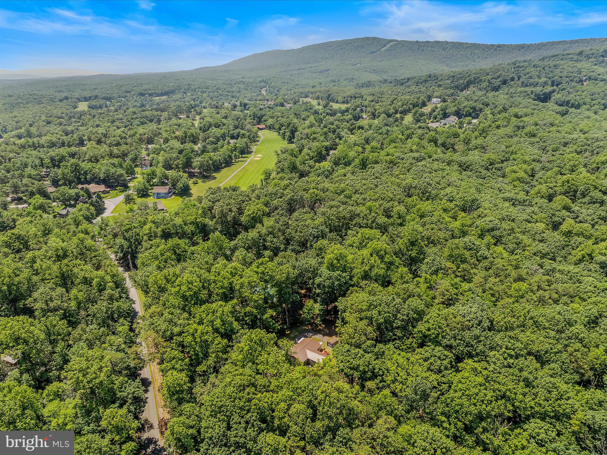 THE WOODS - Residential