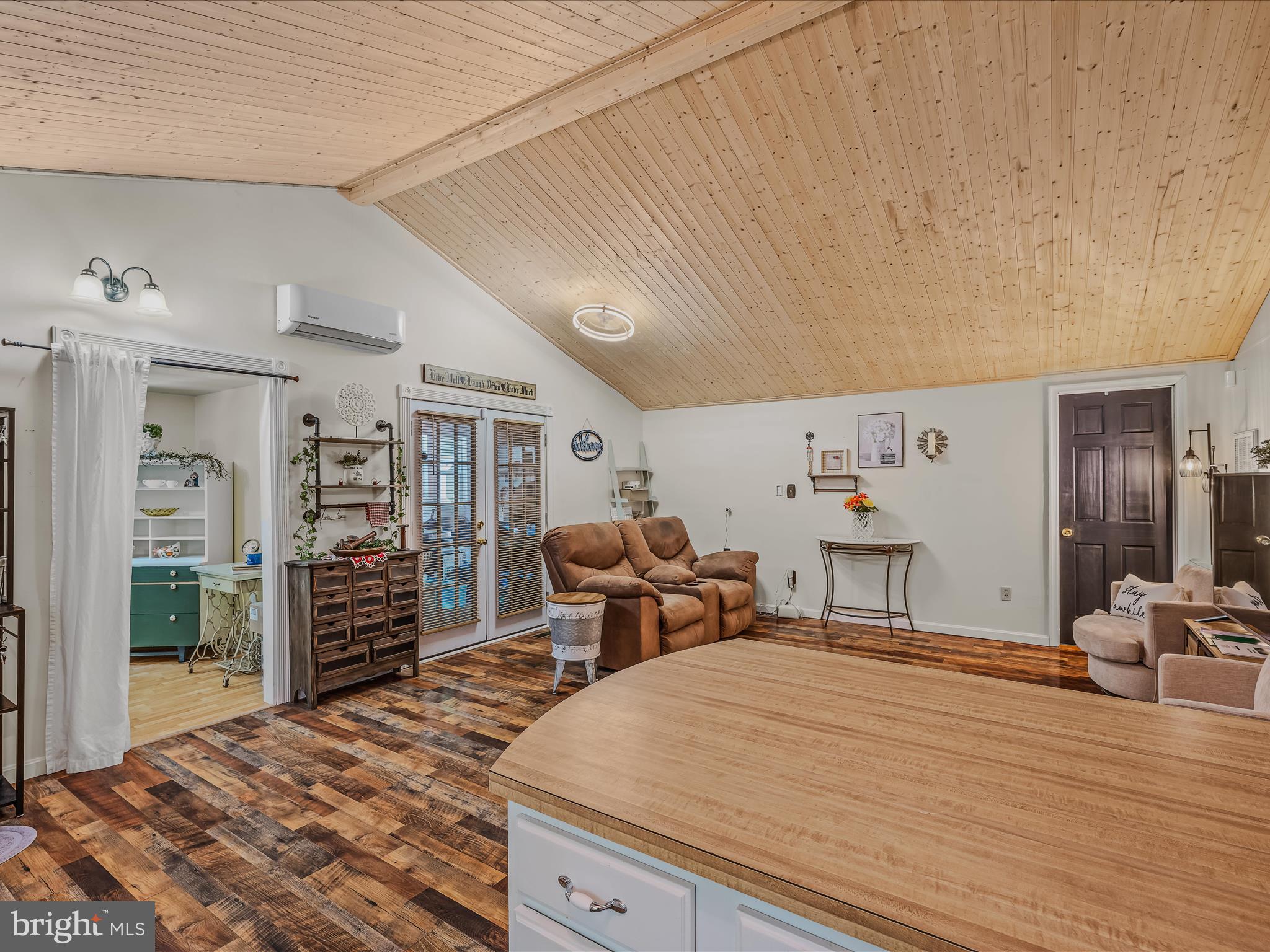 THE WOODS - Residential