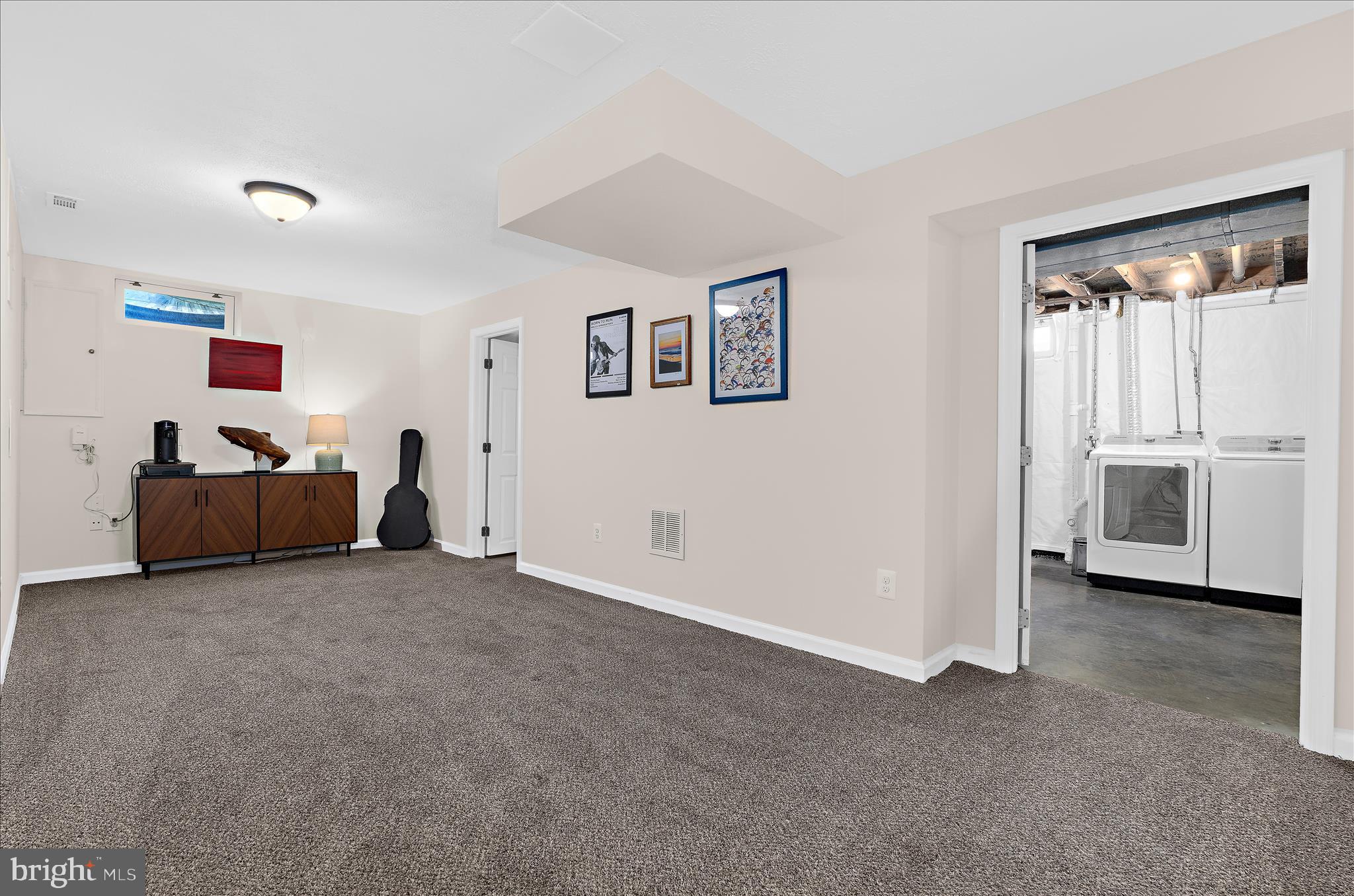 FOUR SEASONS ESTATES - Residential