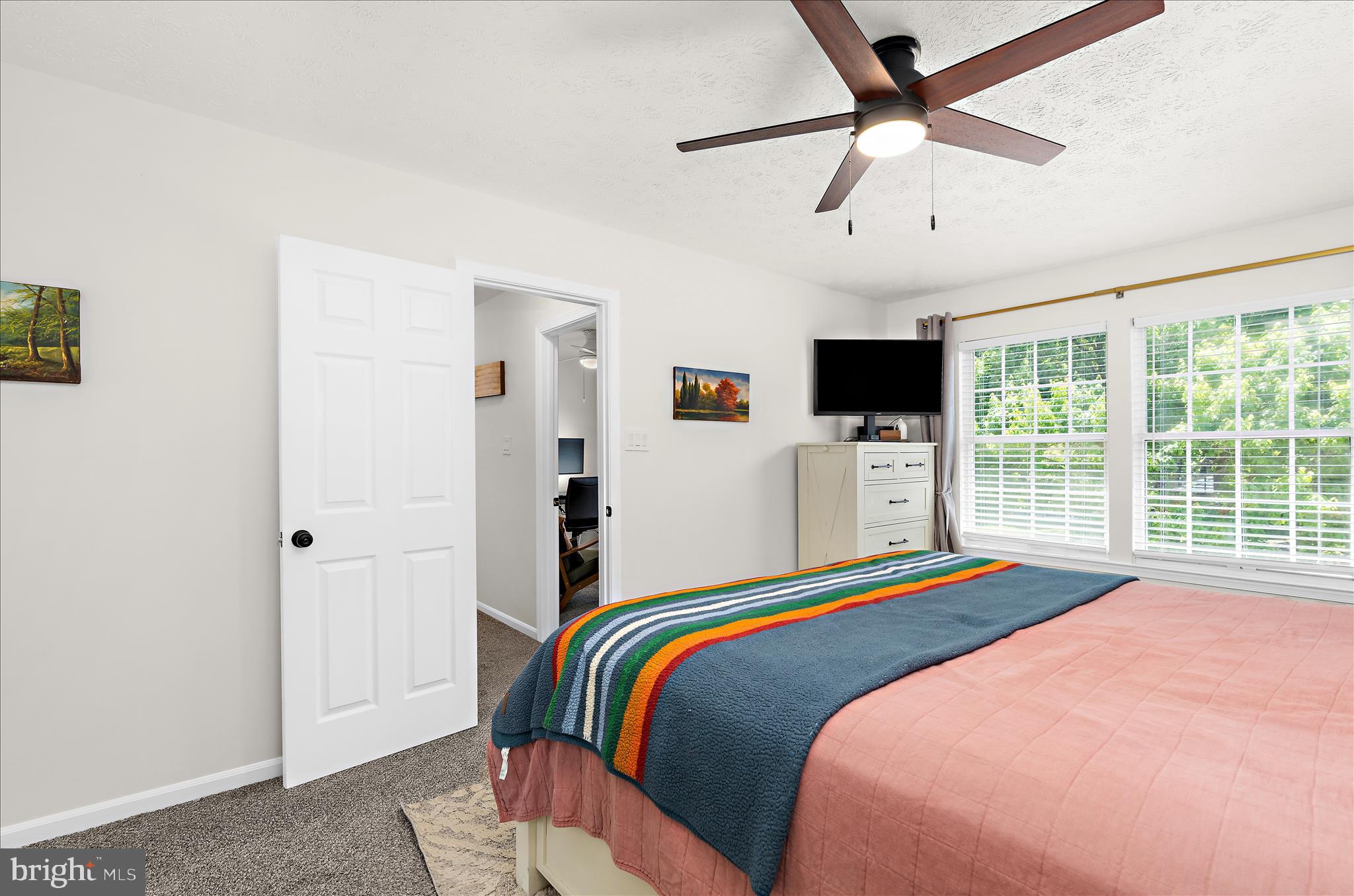 FOUR SEASONS ESTATES - Residential