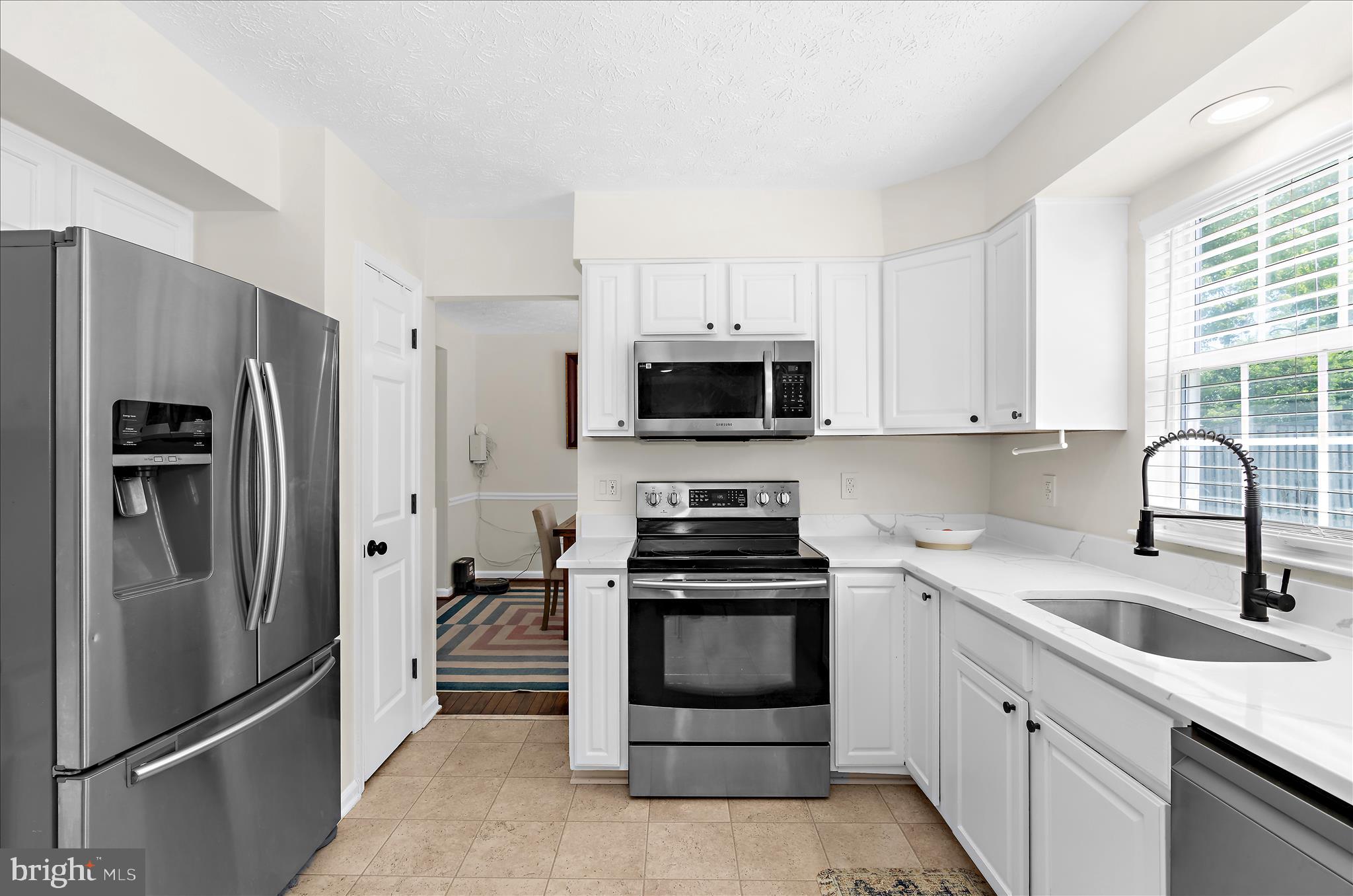 FOUR SEASONS ESTATES - Residential