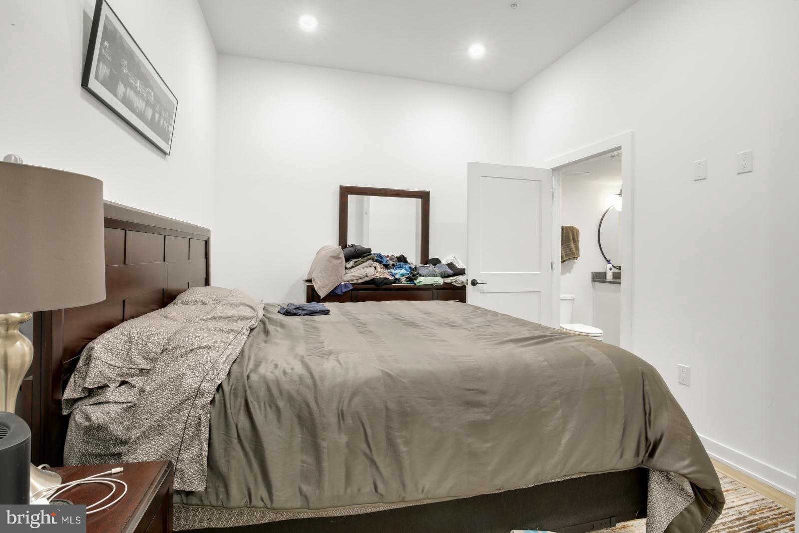 CENTER CITY - Residential Lease