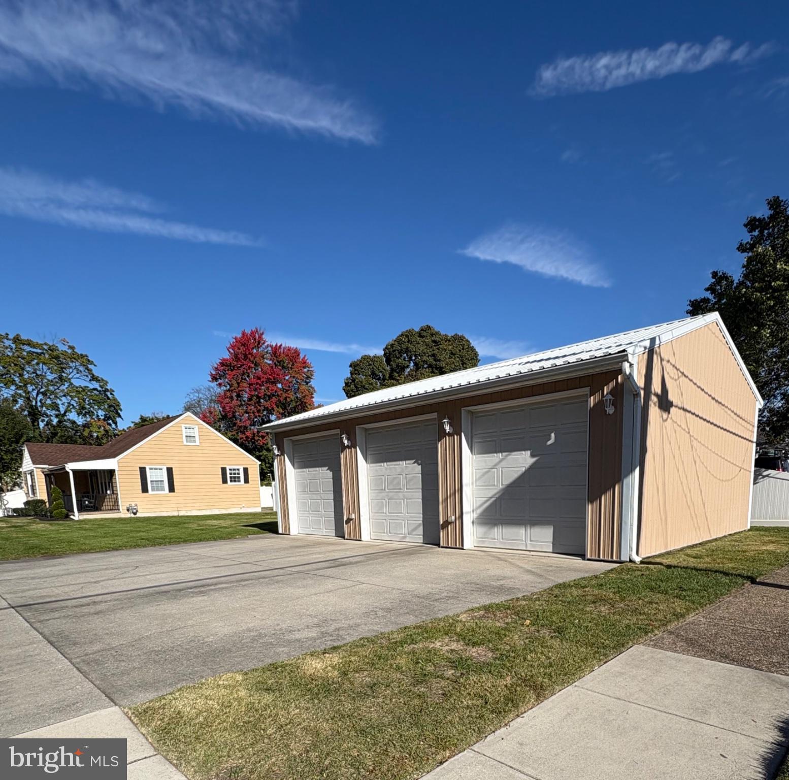 519 WEEKS AVENUE