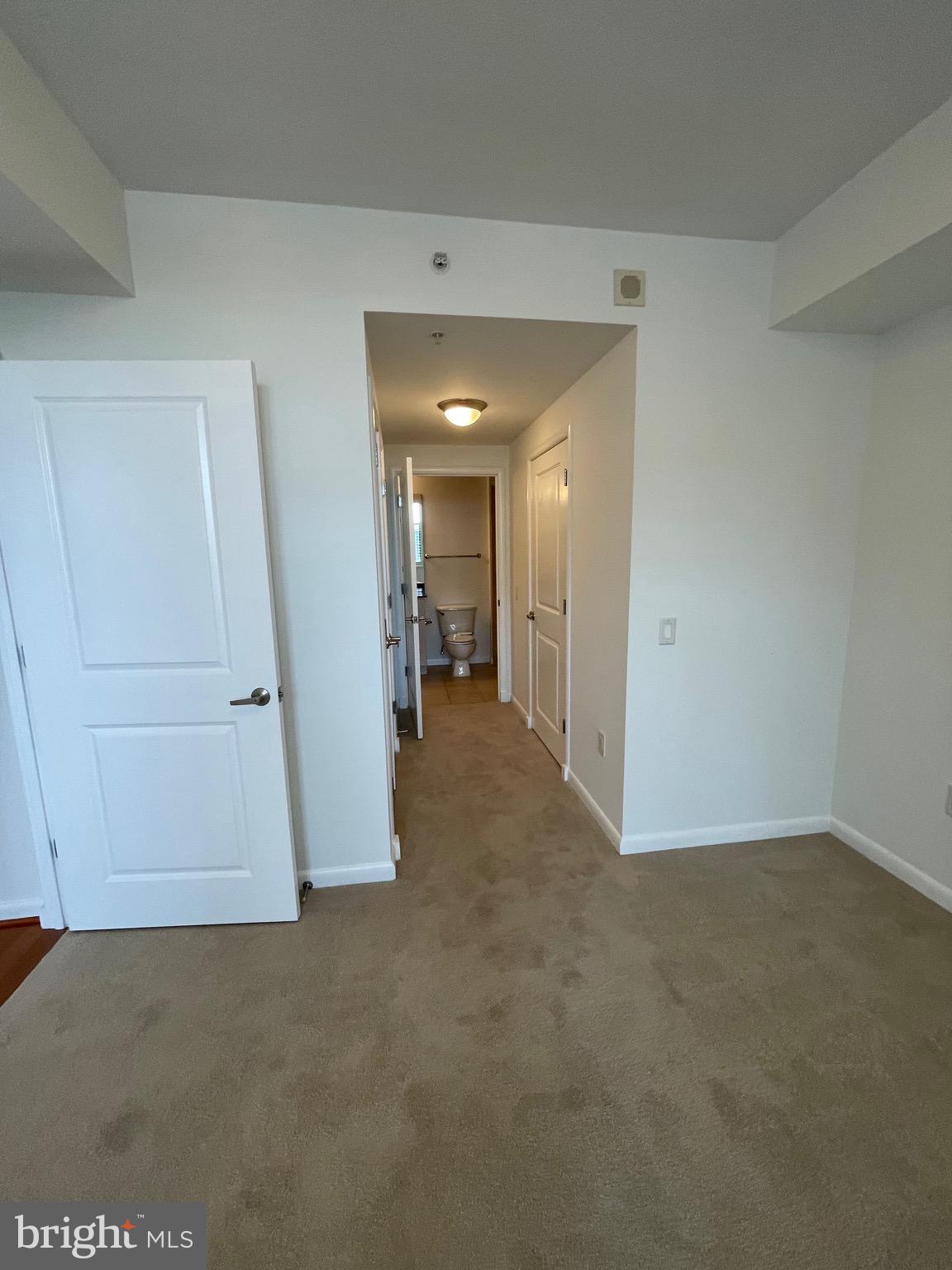 CLARENDON 1021 - Residential Lease