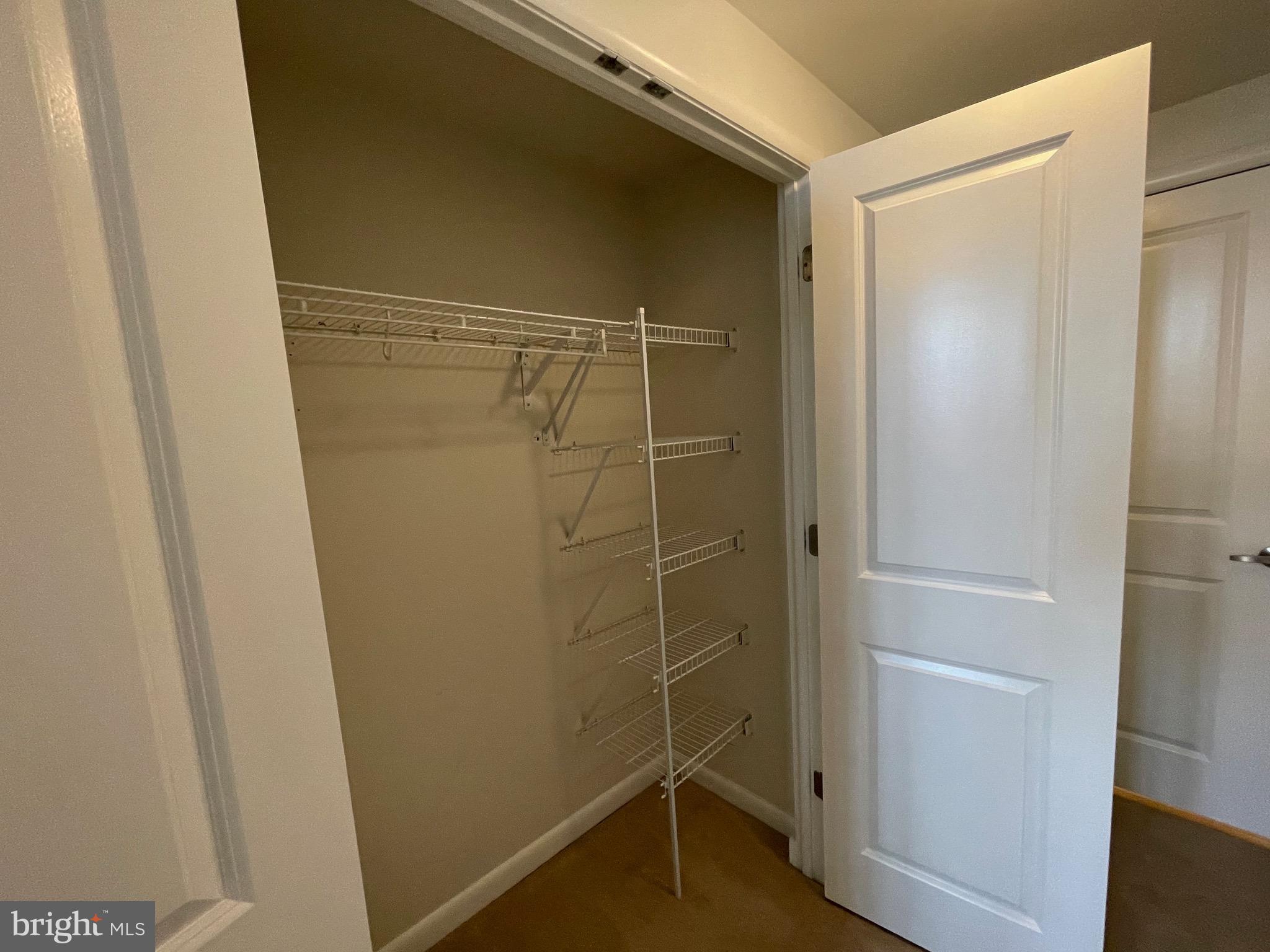 CLARENDON 1021 - Residential Lease