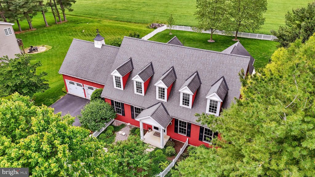 Photo of 706 Woodcrest Avenue, LITITZ, PA 17543 (MLS # PALA2069854)