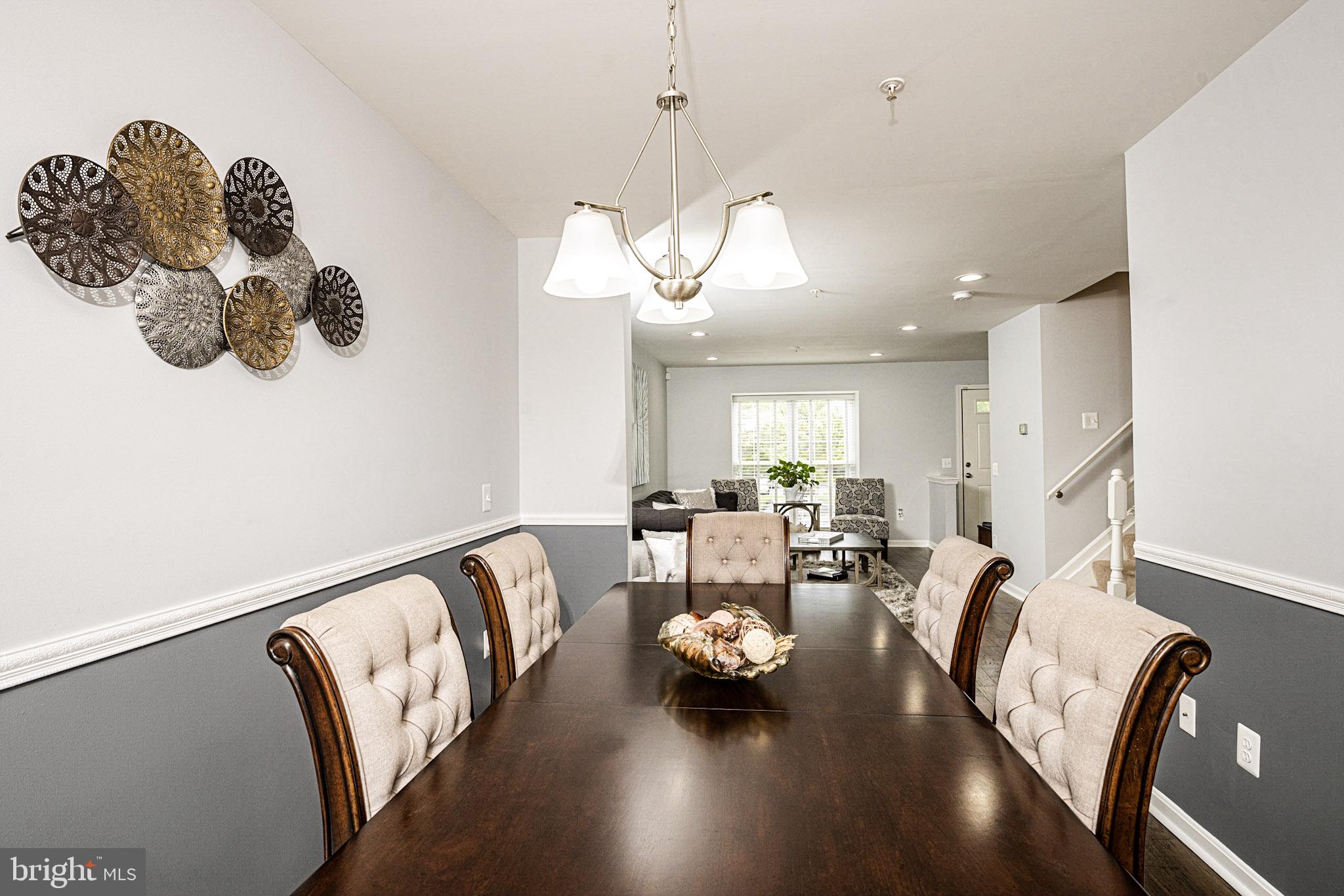 THE VILLAGES OF LYONSFIELD RUN - Residential