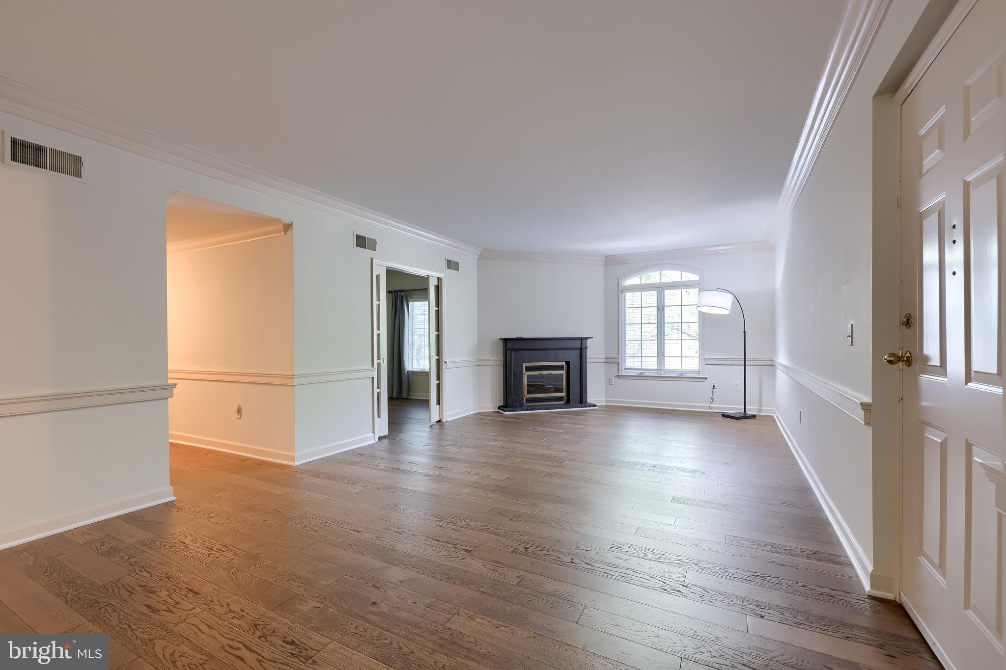 THE CREST - Residential