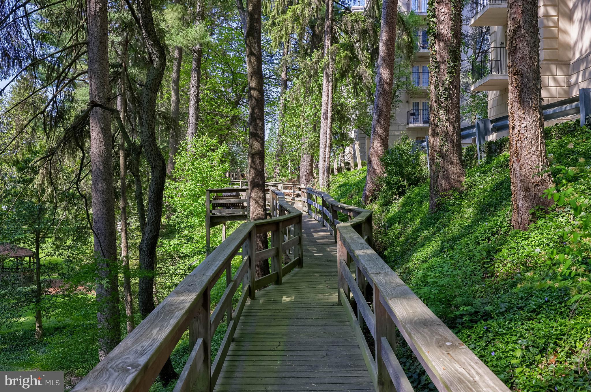 THE CREST - Residential