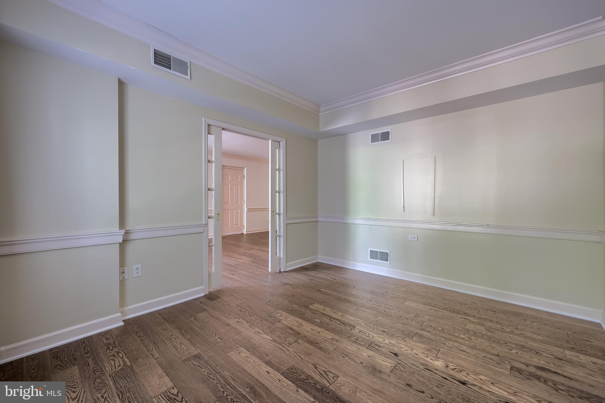 THE CREST - Residential