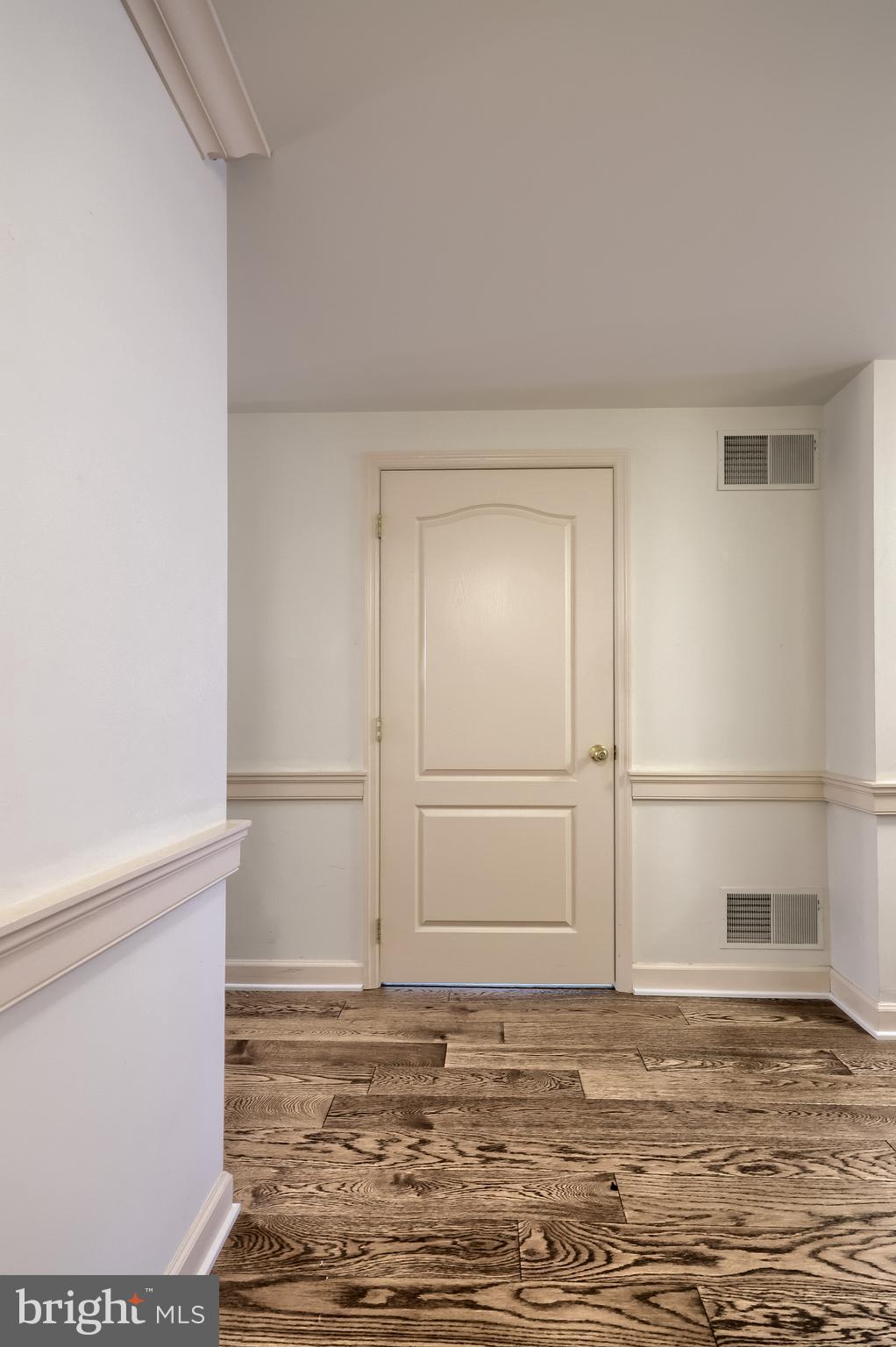 THE CREST - Residential