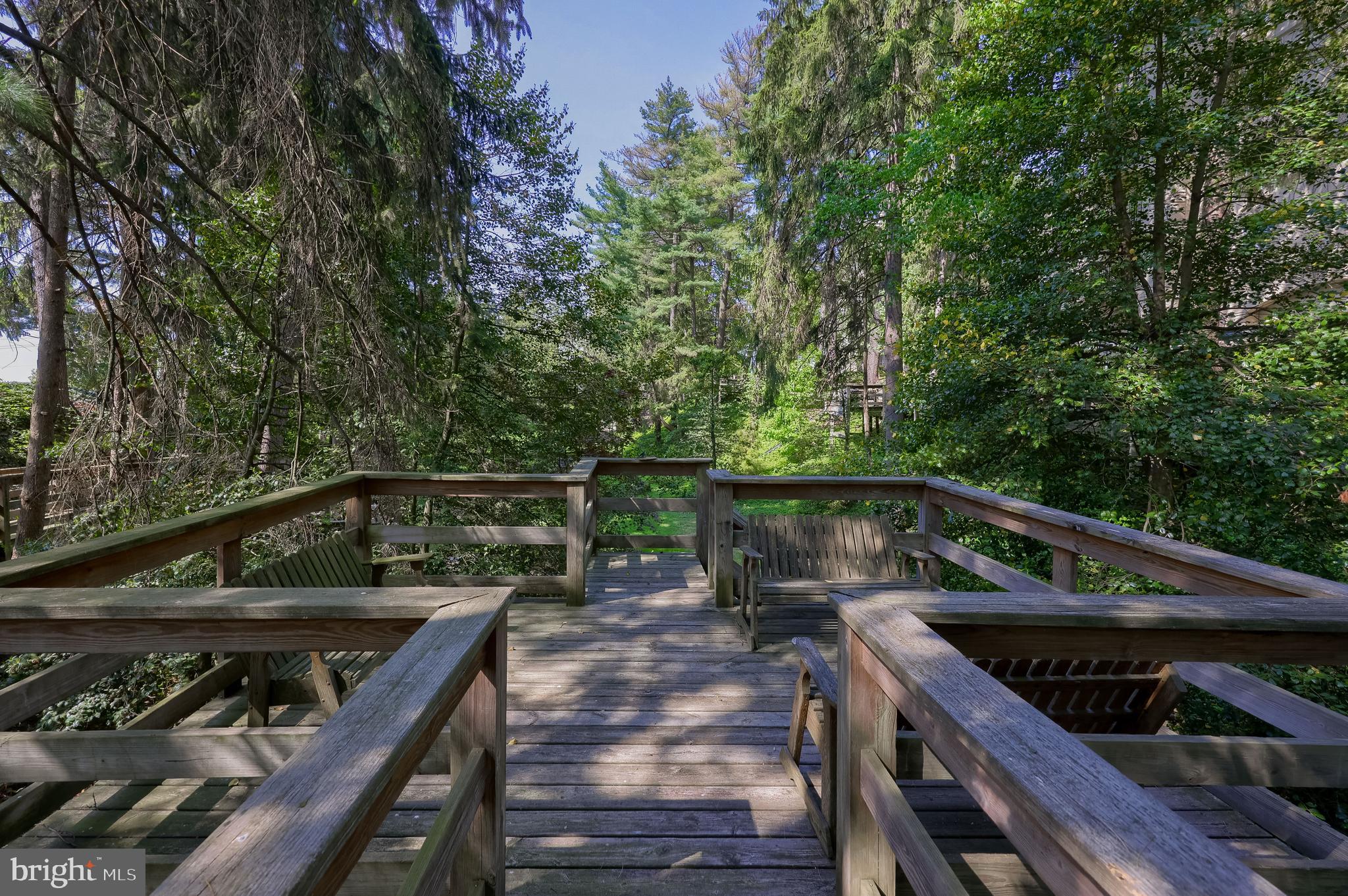 THE CREST - Residential