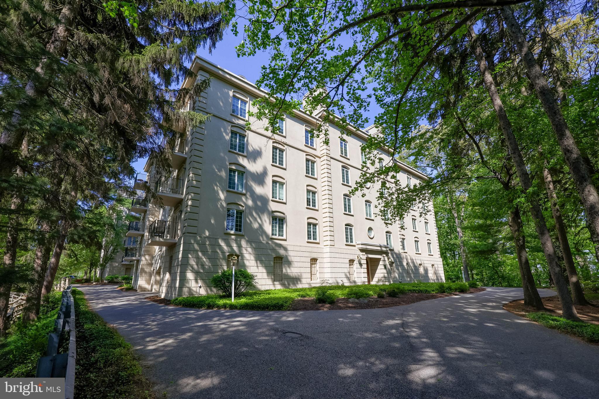 THE CREST - Residential