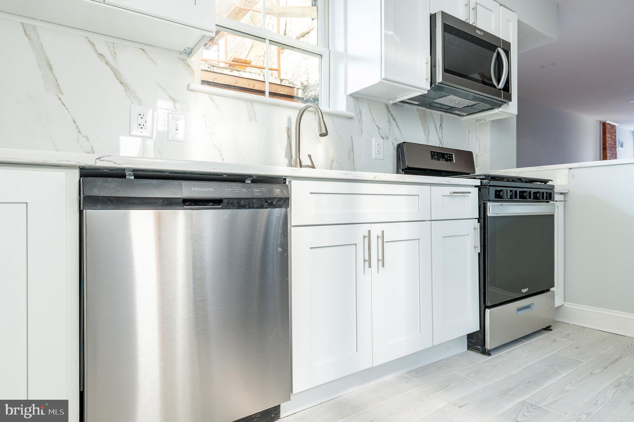 KENSINGTON - Residential