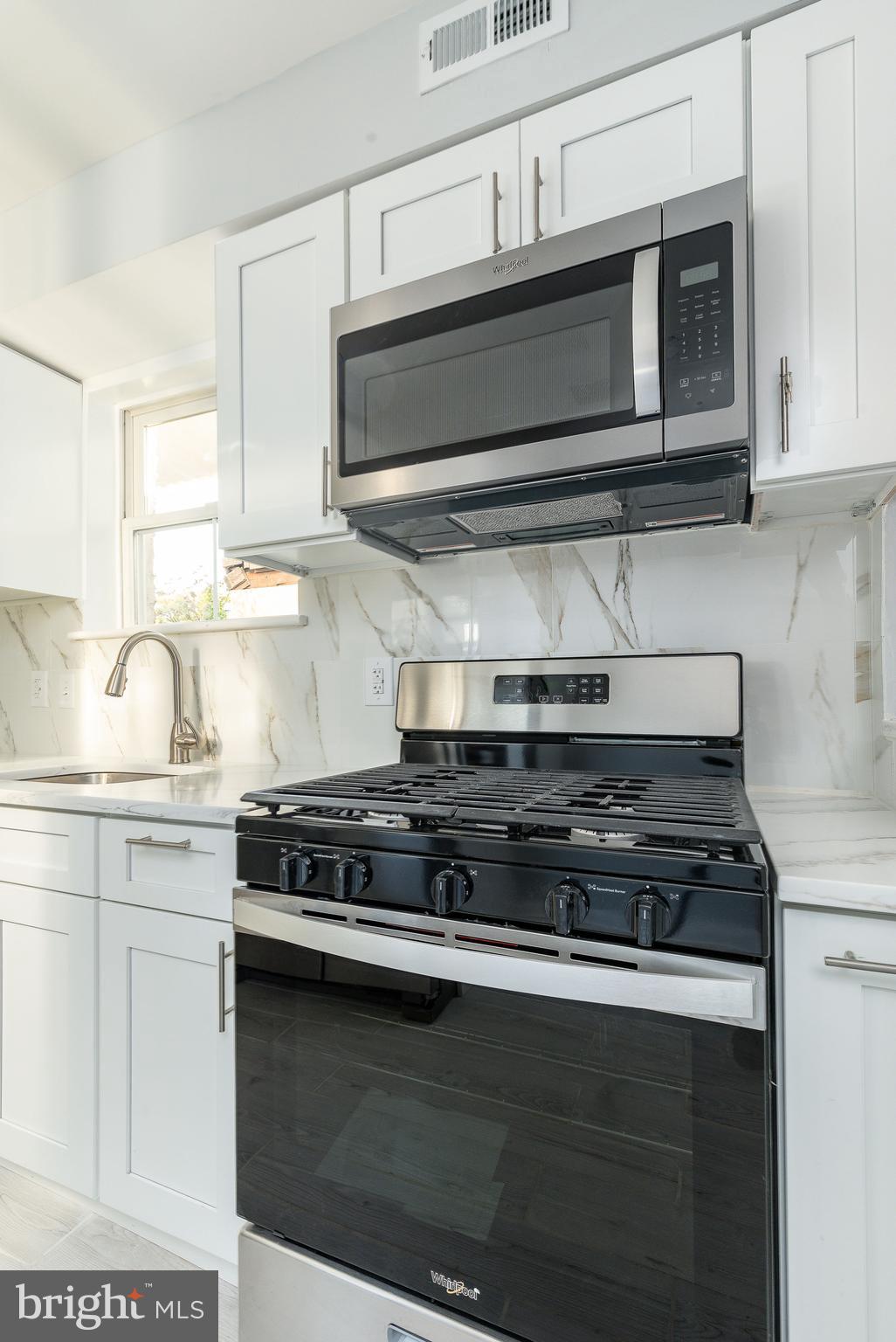 KENSINGTON - Residential