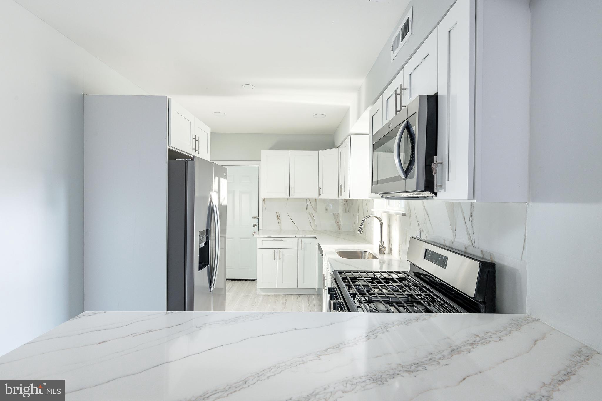 KENSINGTON - Residential