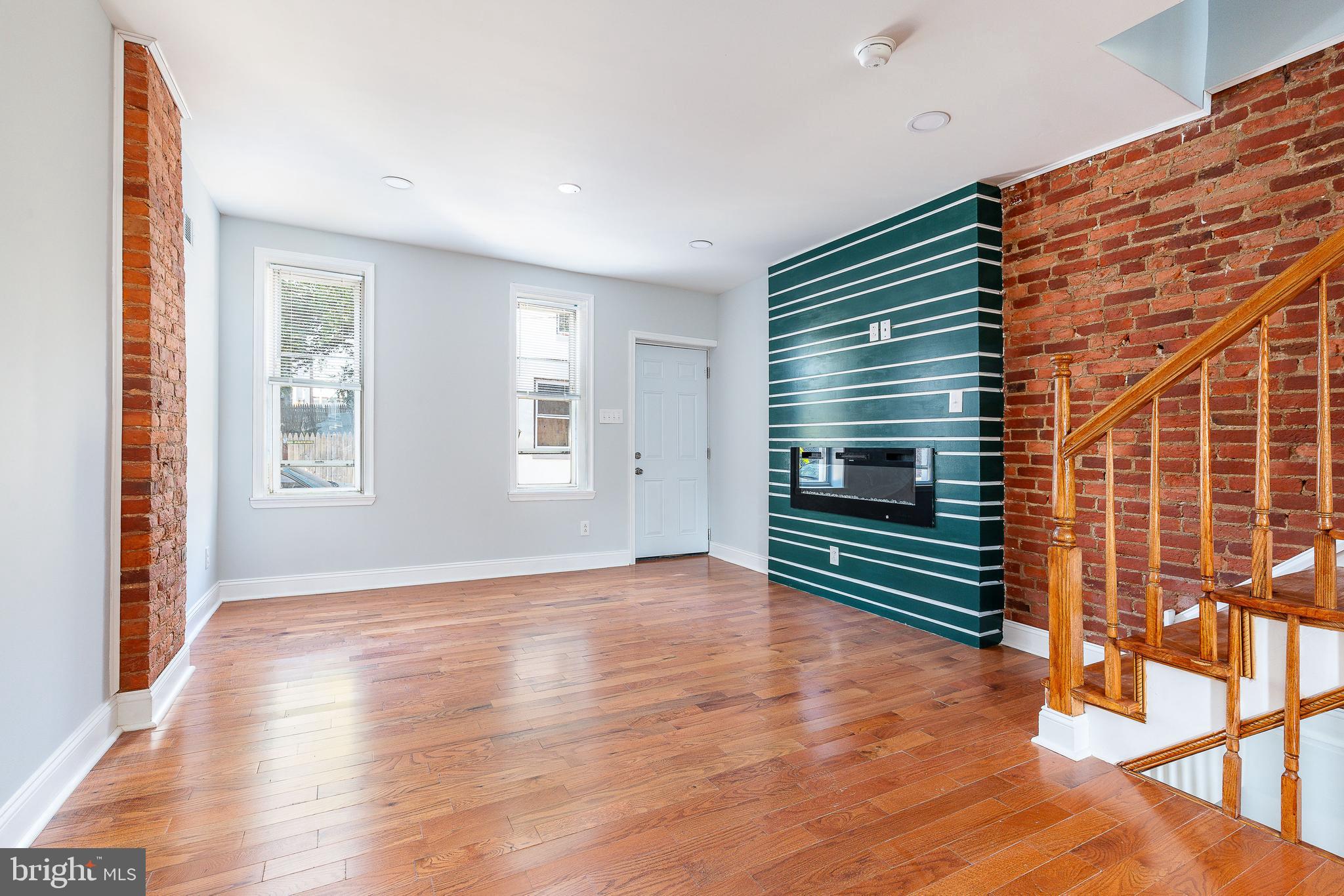 KENSINGTON - Residential